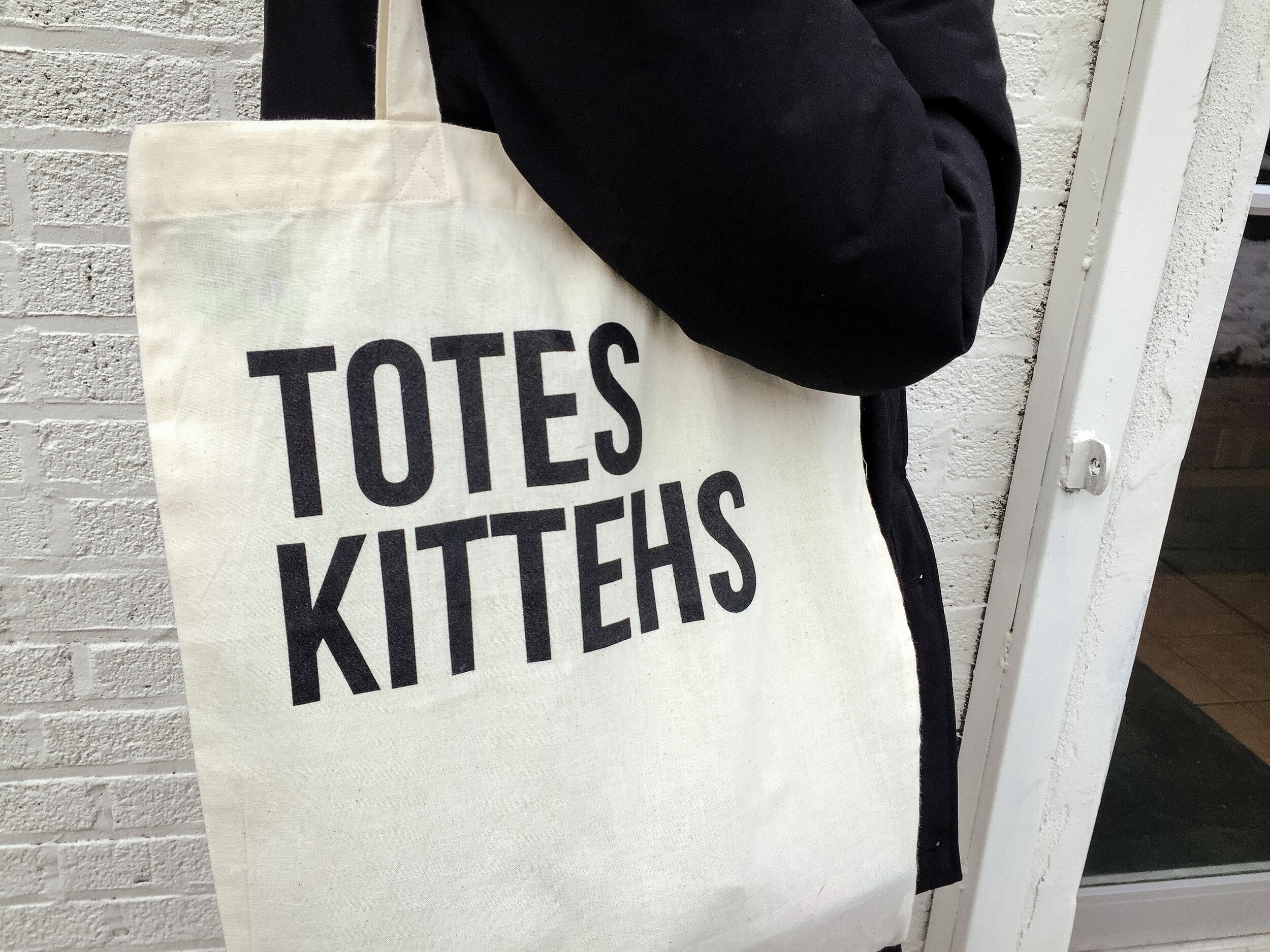 TOTES KITTEHS™