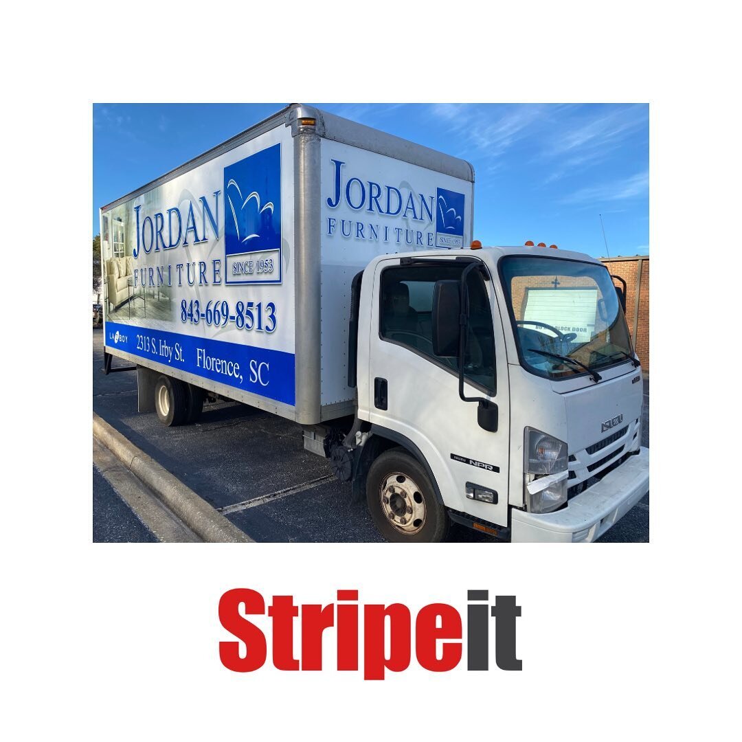 On the road again! Thanks to our client @jordanfurnitureflosc for trusting us with another delivery truck! 
#morethanstripes