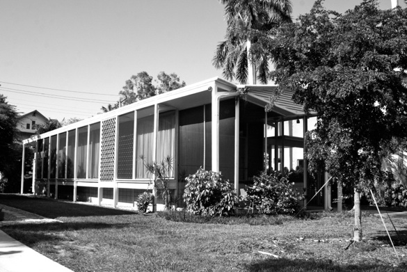 Photo 4: Cordova House Number 2: Architect William Frizzell 1957