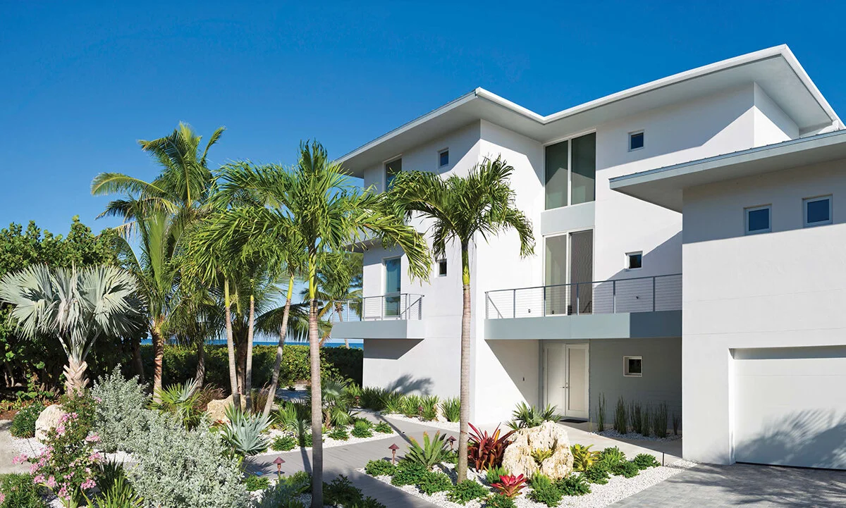 Florida Design: A Tropical Modern Retreat