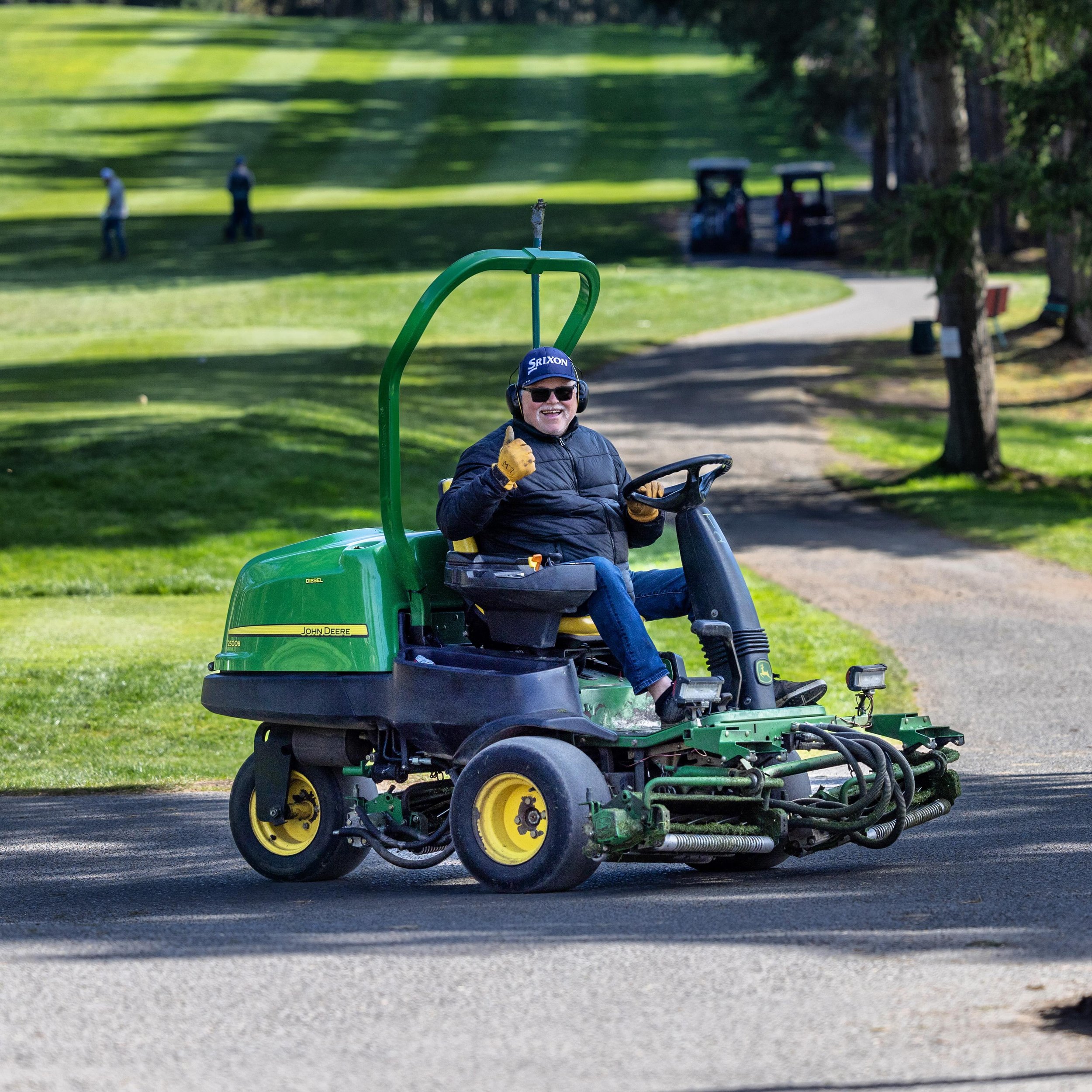 Thumbs up from our maintenance! Give &lsquo;em one back. They&rsquo;re doing great work. This place is looking good and playing great. Thank you maintenance 👍