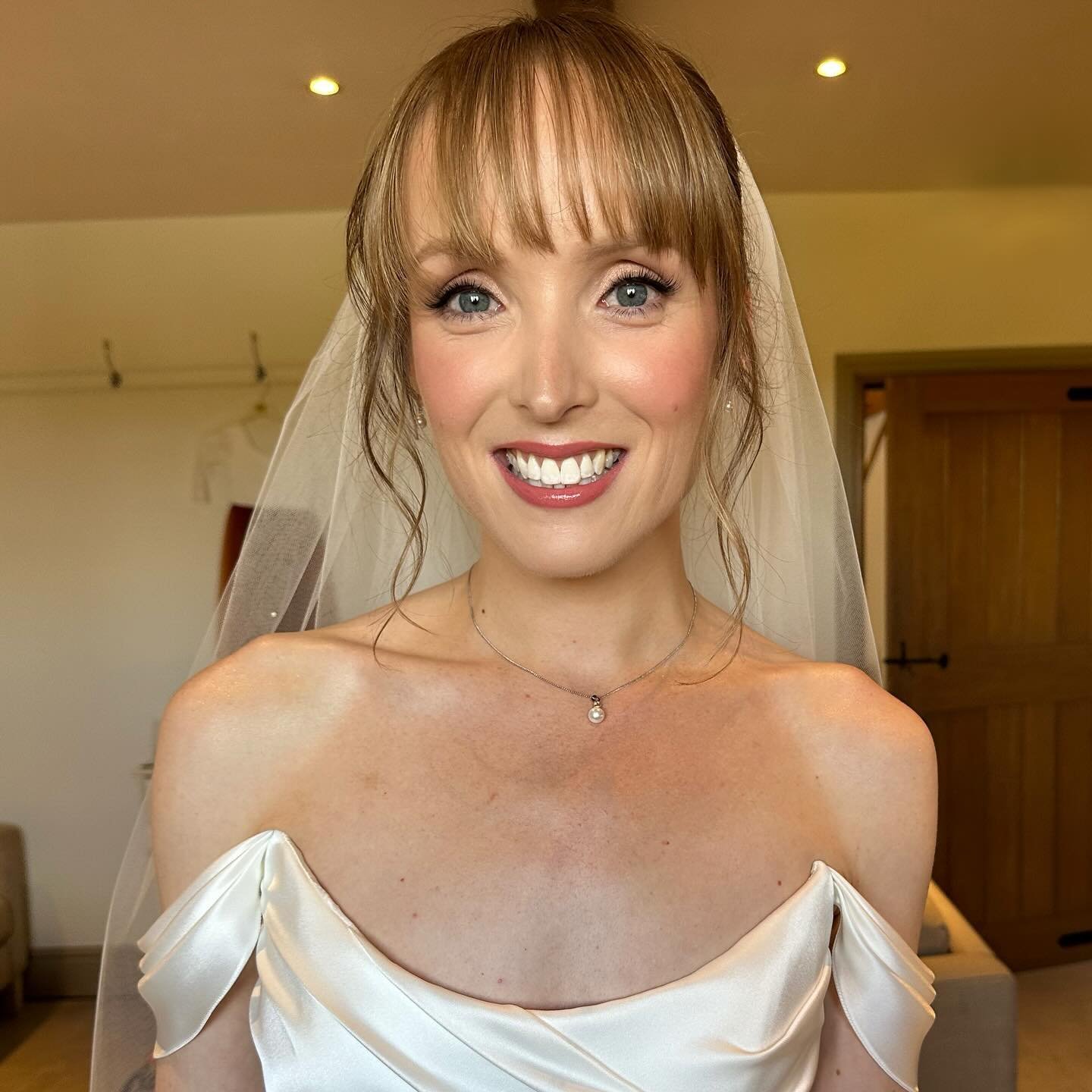 October bride Katie @curradinebarns. While I love bigger bridal parties it&rsquo;s also really special when it&rsquo;s just mother and daughter getting ready, there&rsquo;s something so nostalgic about it. It was so nice getting to know you Katie and