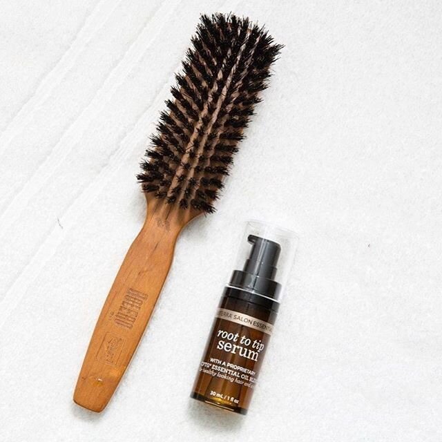 Are you living with a Paul Bunyon look-alike as a side effect of more time at home? Help him keep his beard fresh, soft and healthy! A little root-to-tip serum on a beard brush *almost* makes furry kisses ok 😅 #beard #beardsofinstagram #holistic #ia