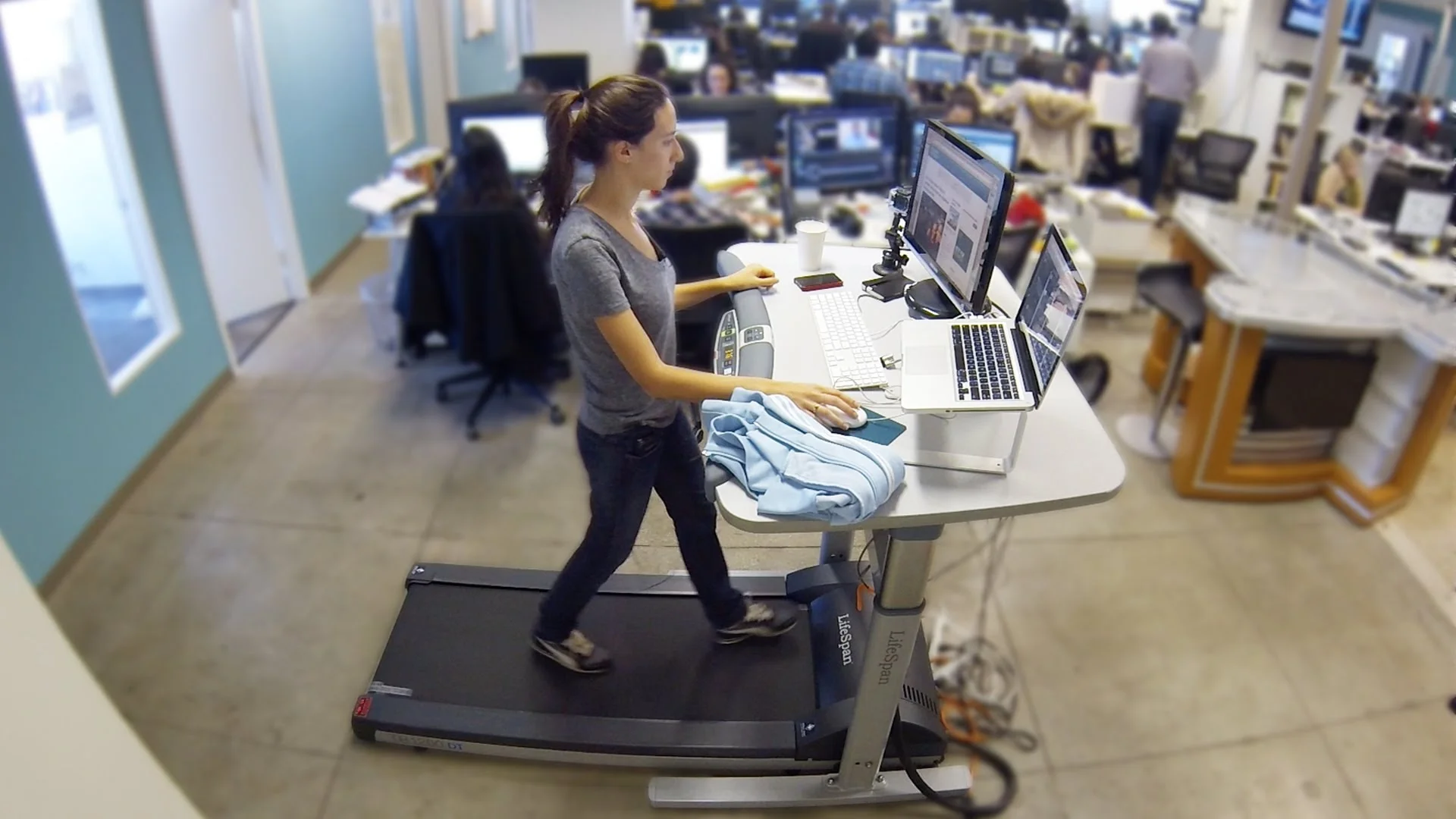 5 Misguided Office Furniture Trends