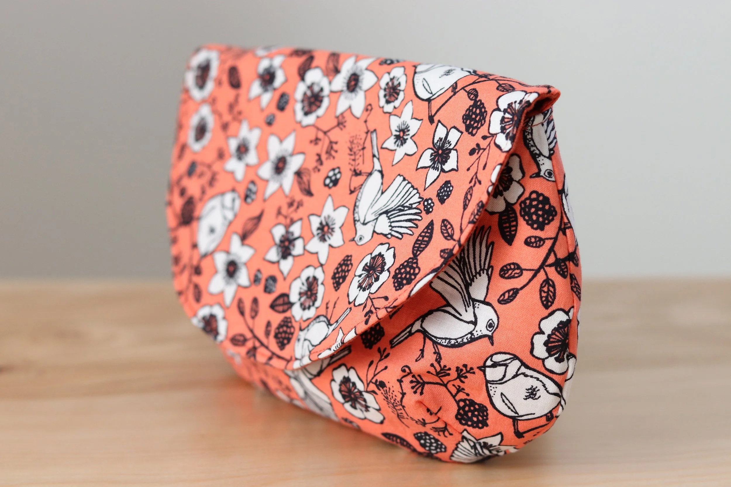 Magnetic Snap Notions Pouch / Bird and Branch in Red