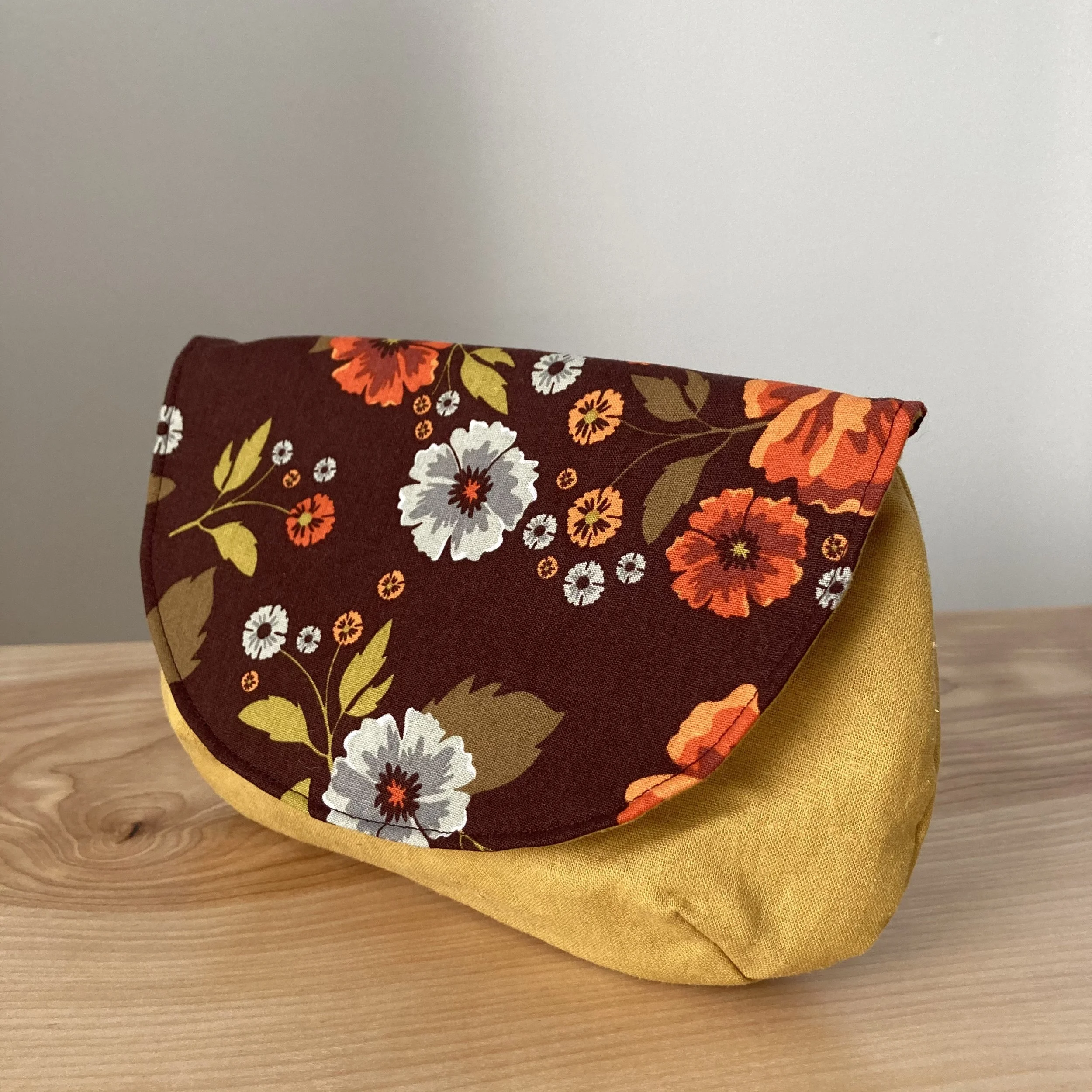 Magnetic Snap Notions Pouch / Flower Garden in Yellow Linen