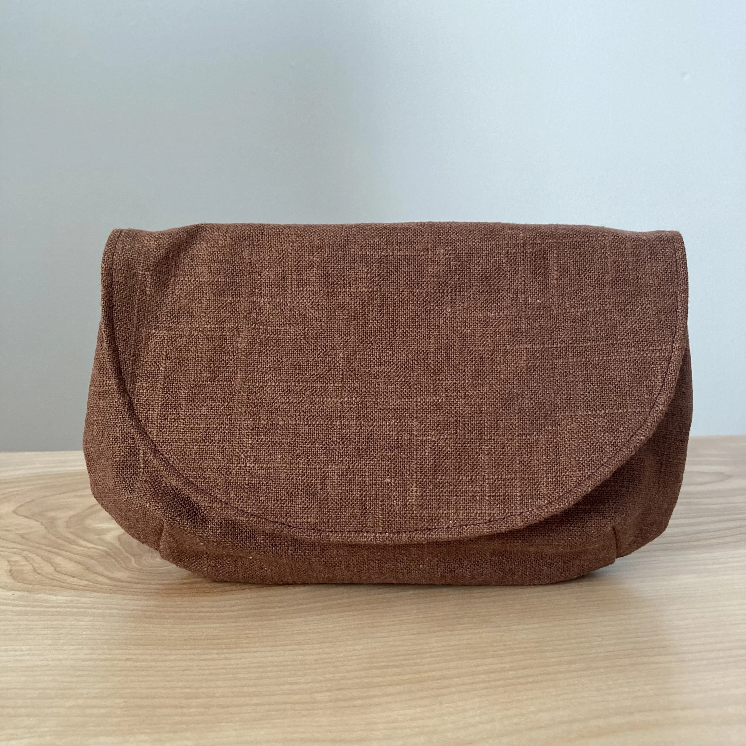 Magnetic Snap Notions Pouch / Brown Linen