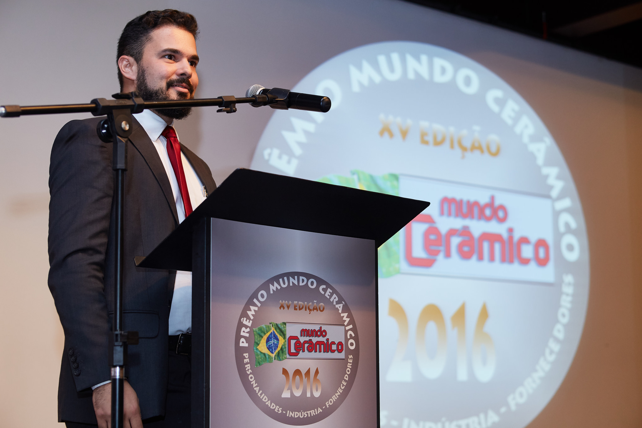 Diretor da Obi participa do XV Prêmio Mundo Cerâmico