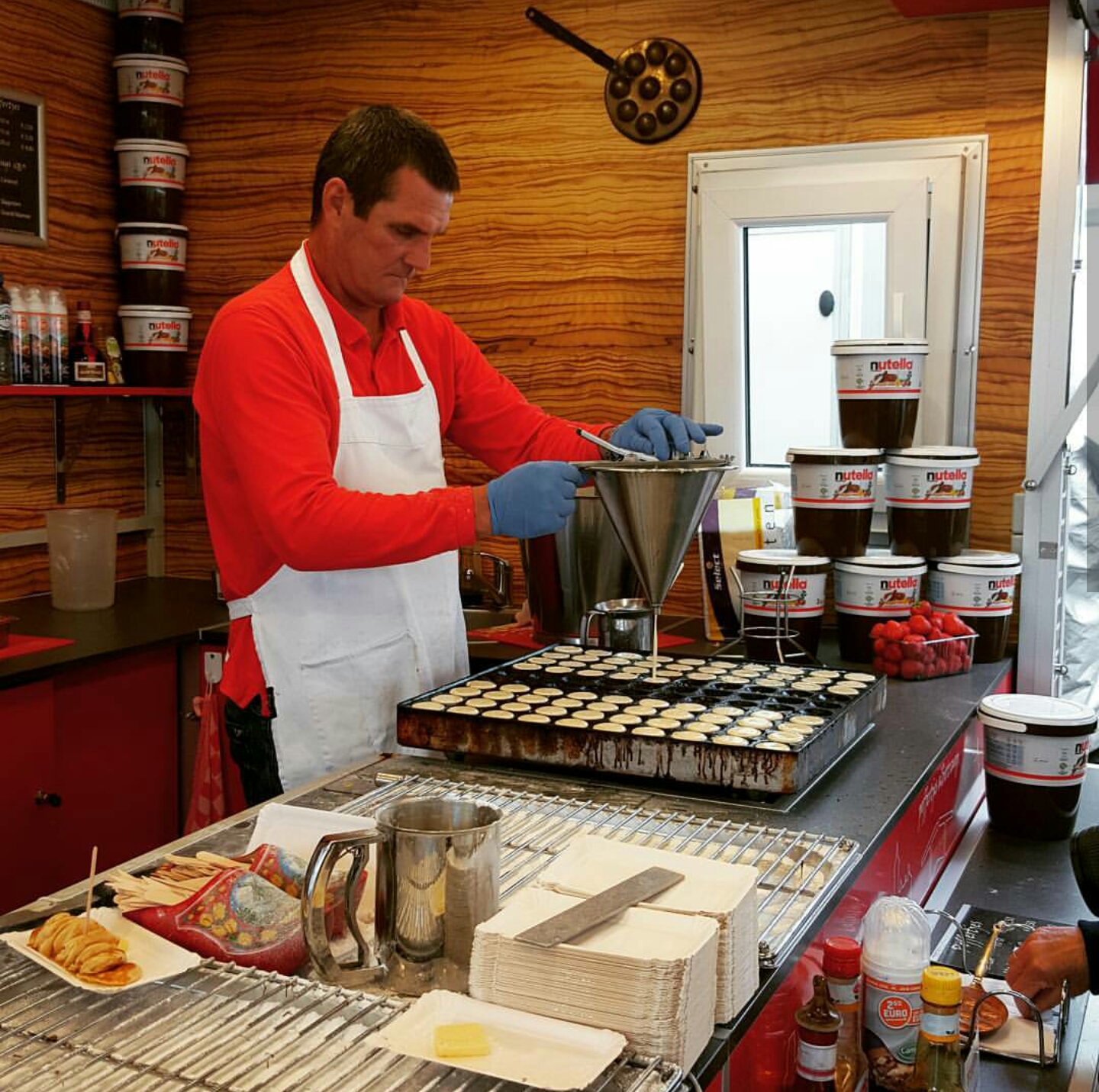 Cocinando Poffertjes