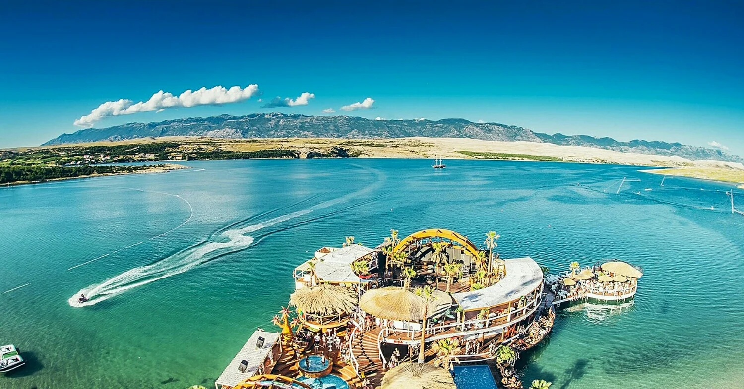 Zrće Beach con Noa Beach Club
