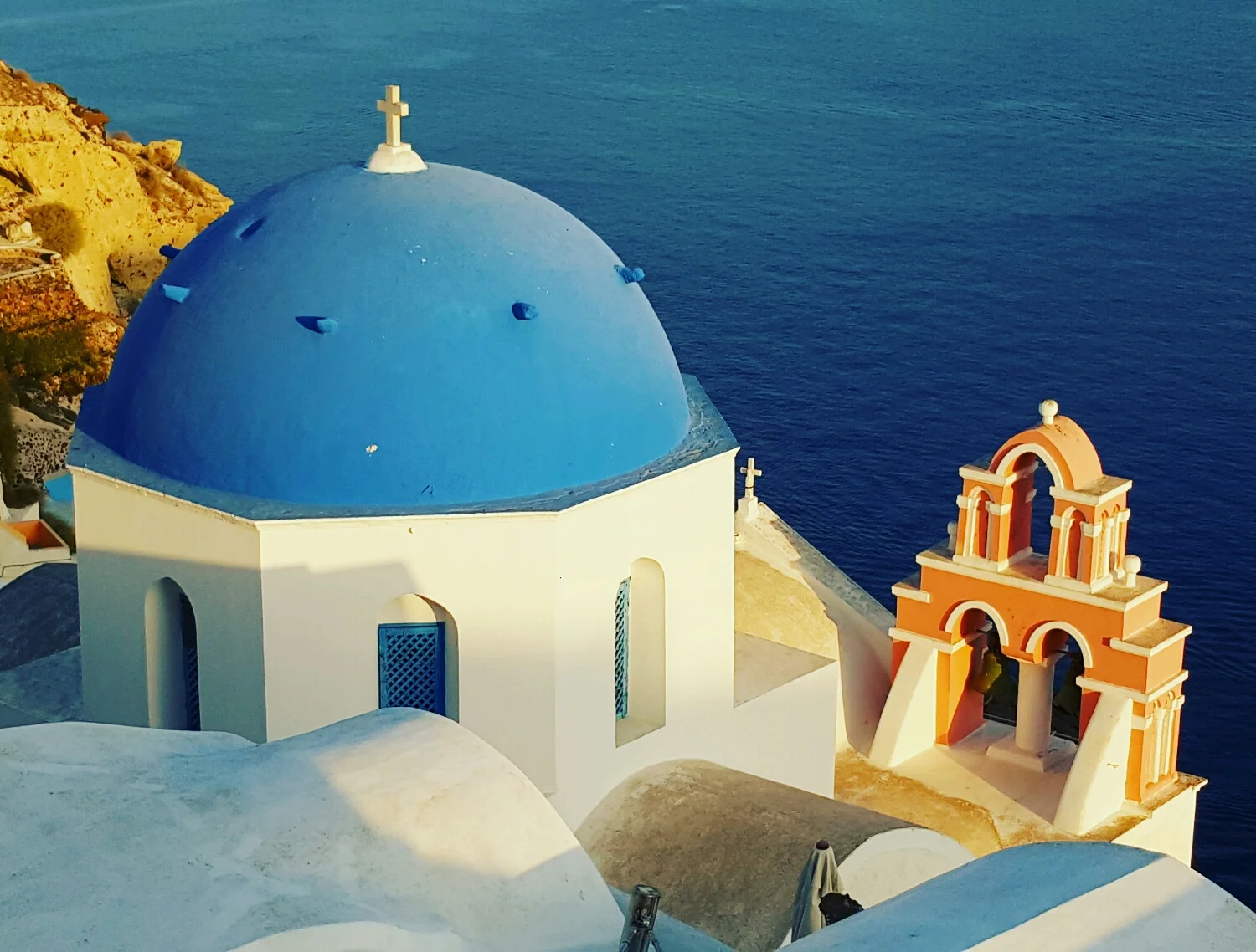 Cúpula de Iglesia en Santorini
