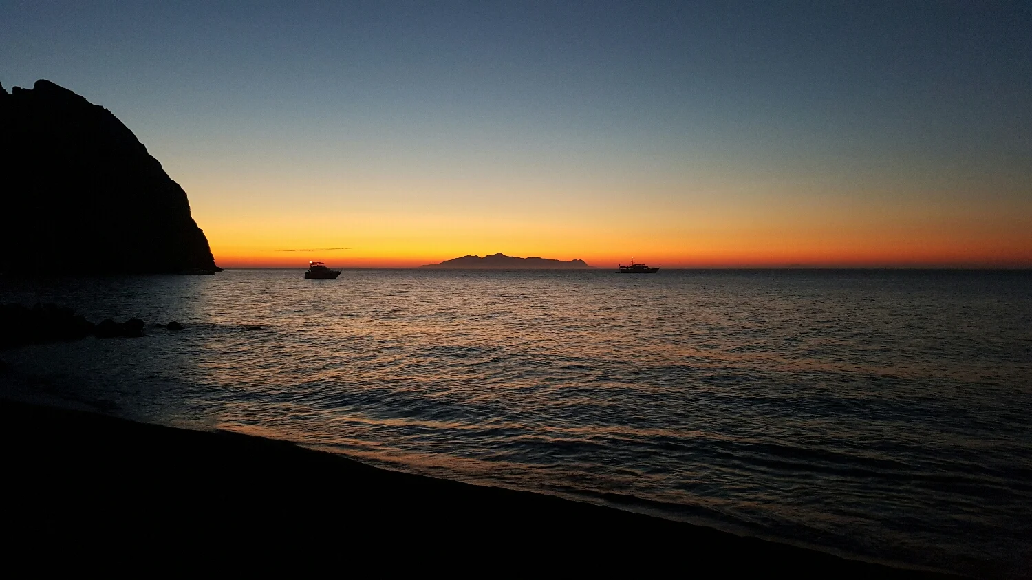 Perissa Beach, Sunrise