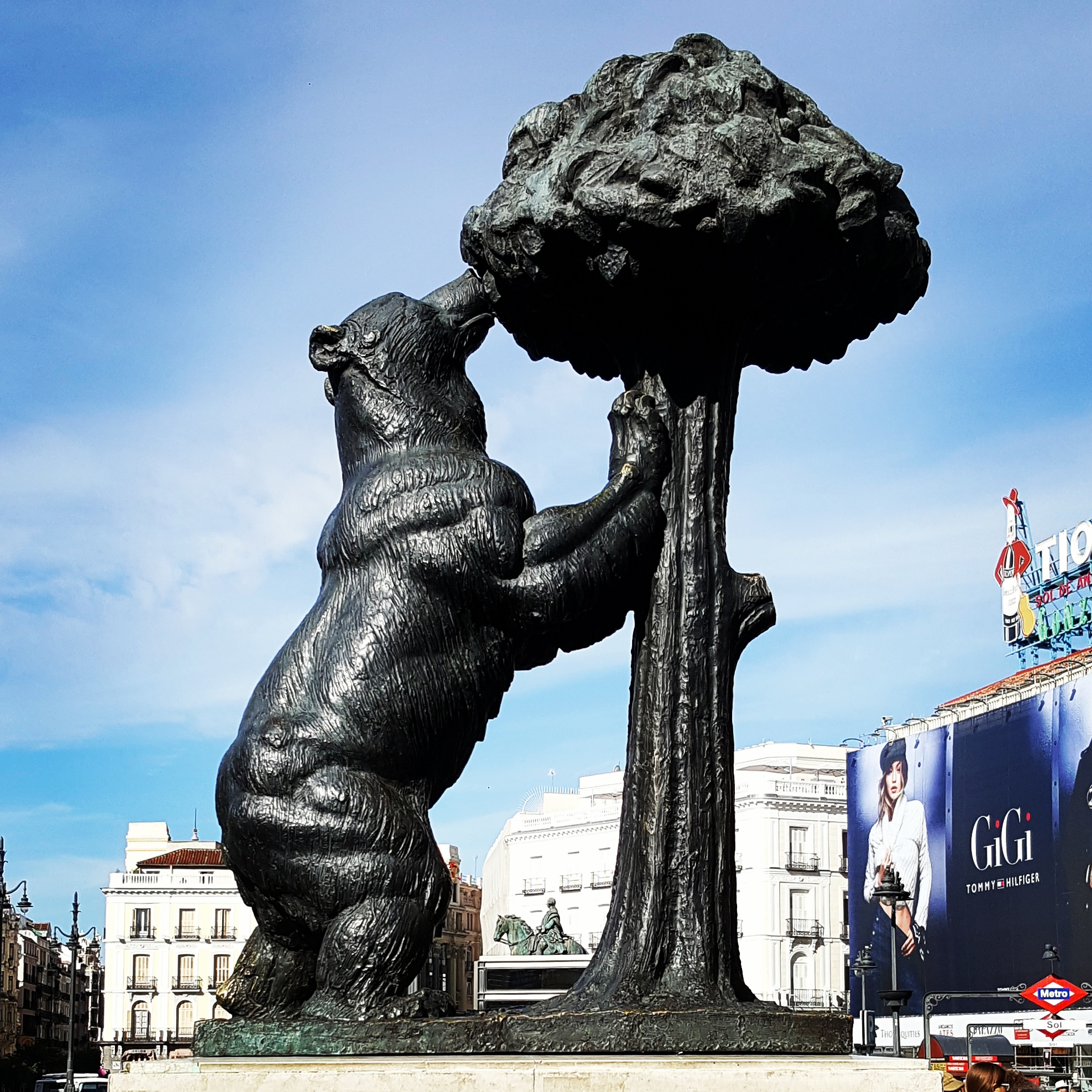 El Oso y el Madroño