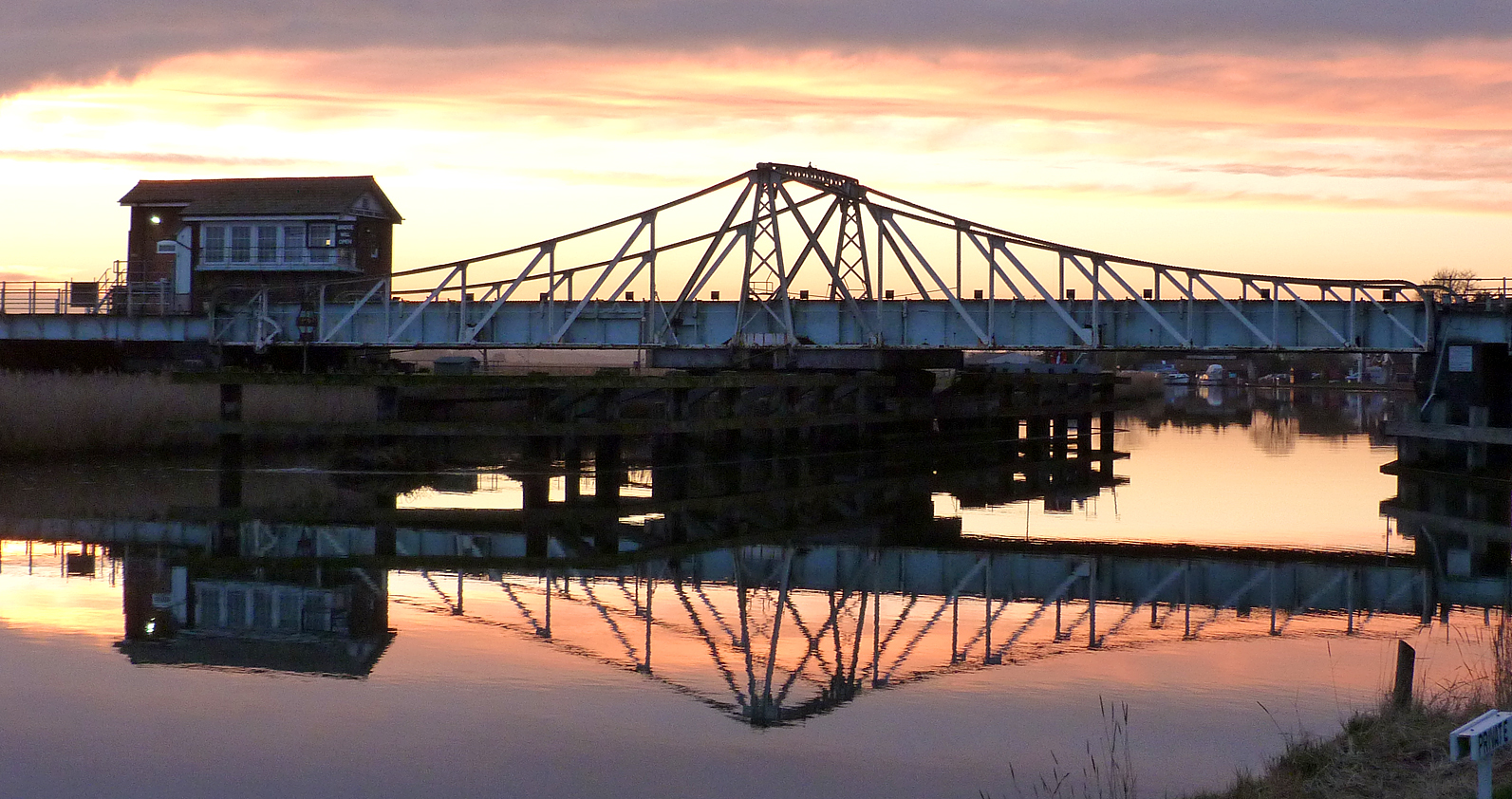 Reedham railway bridge