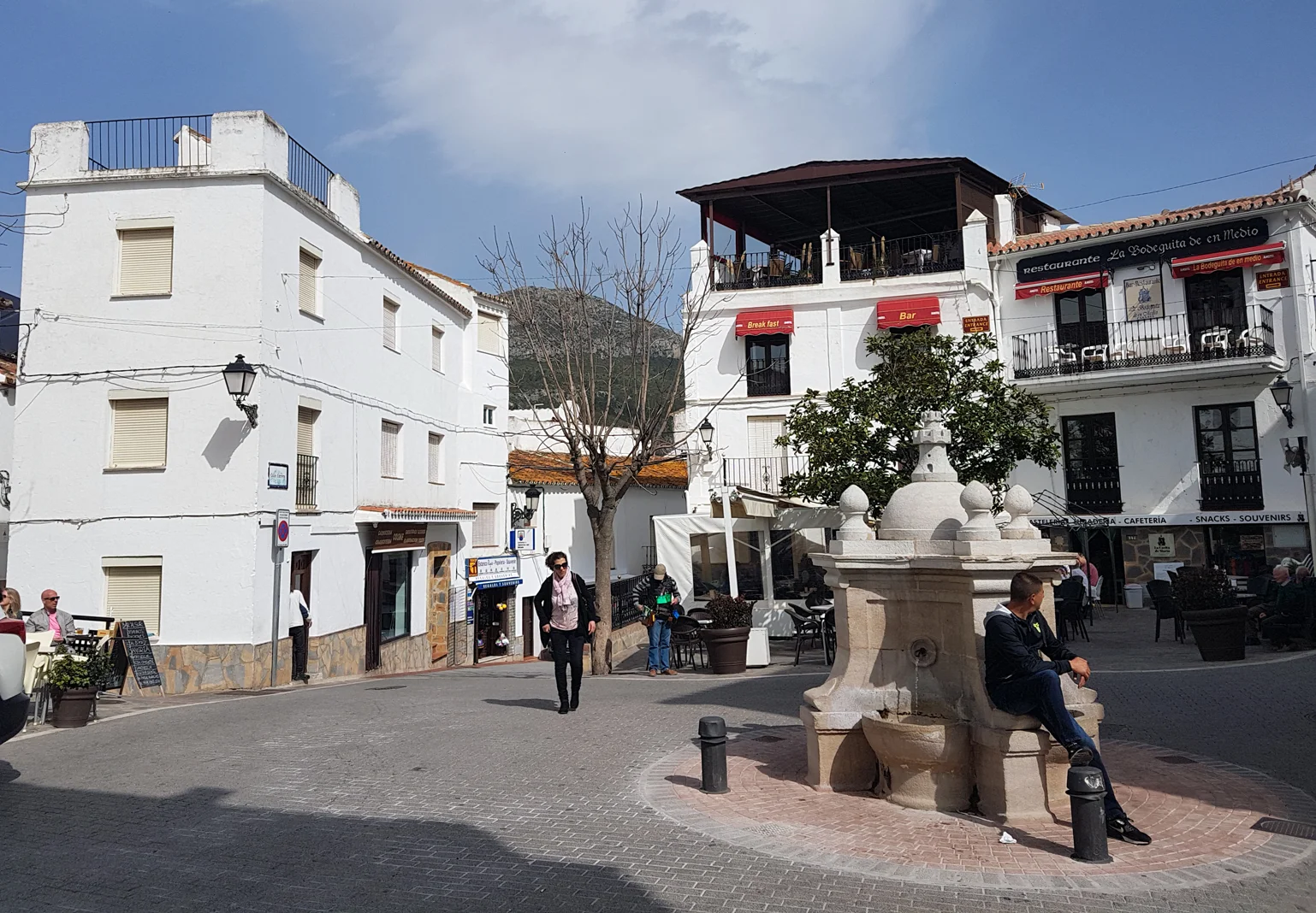 Casares town square