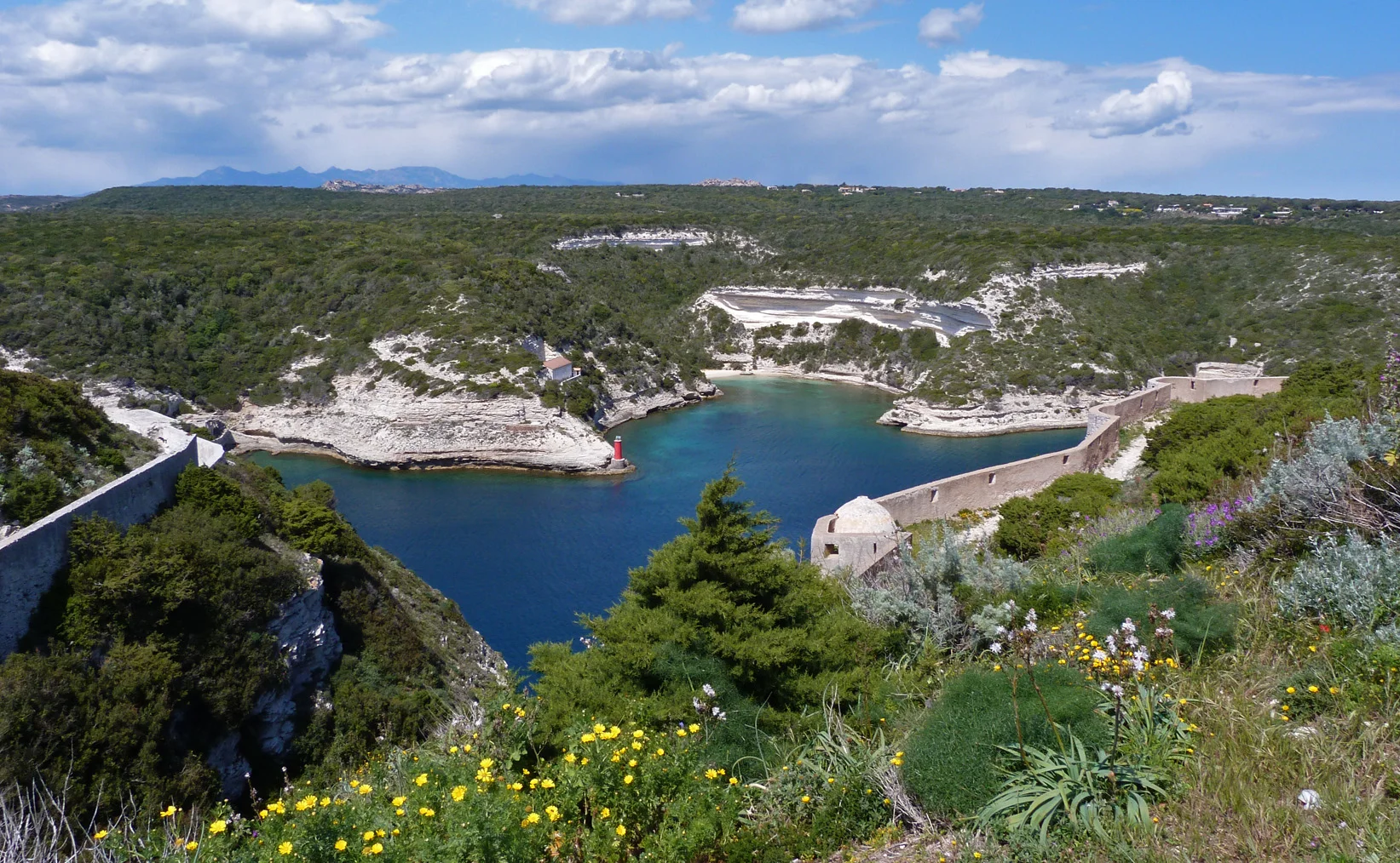Bonifacio Harbour.jpg