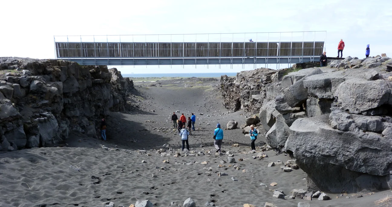 Leif the Lucky Bridge 01.jpg