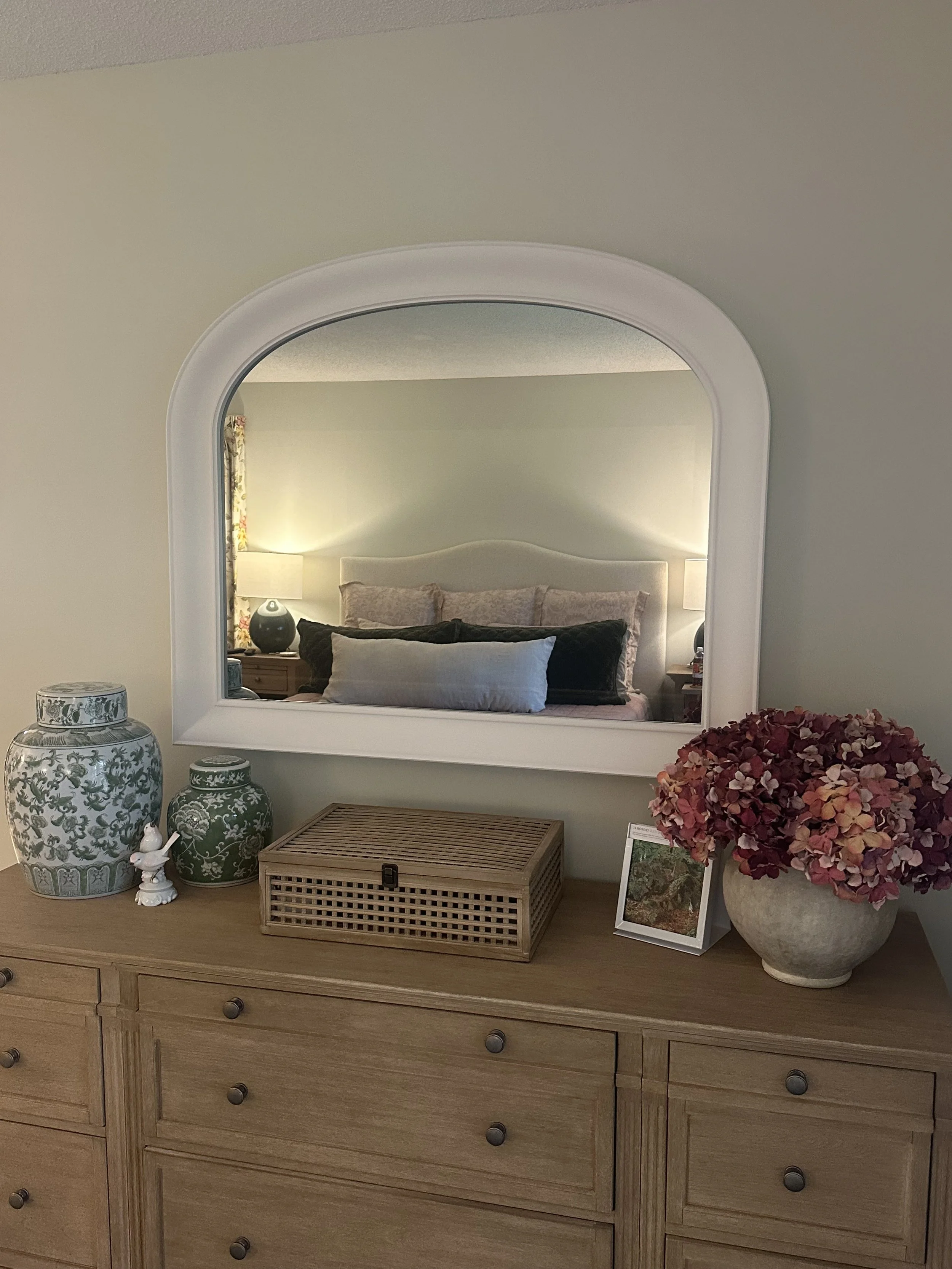 Malaga White Overmantel Mirror TV - Off.jpeg