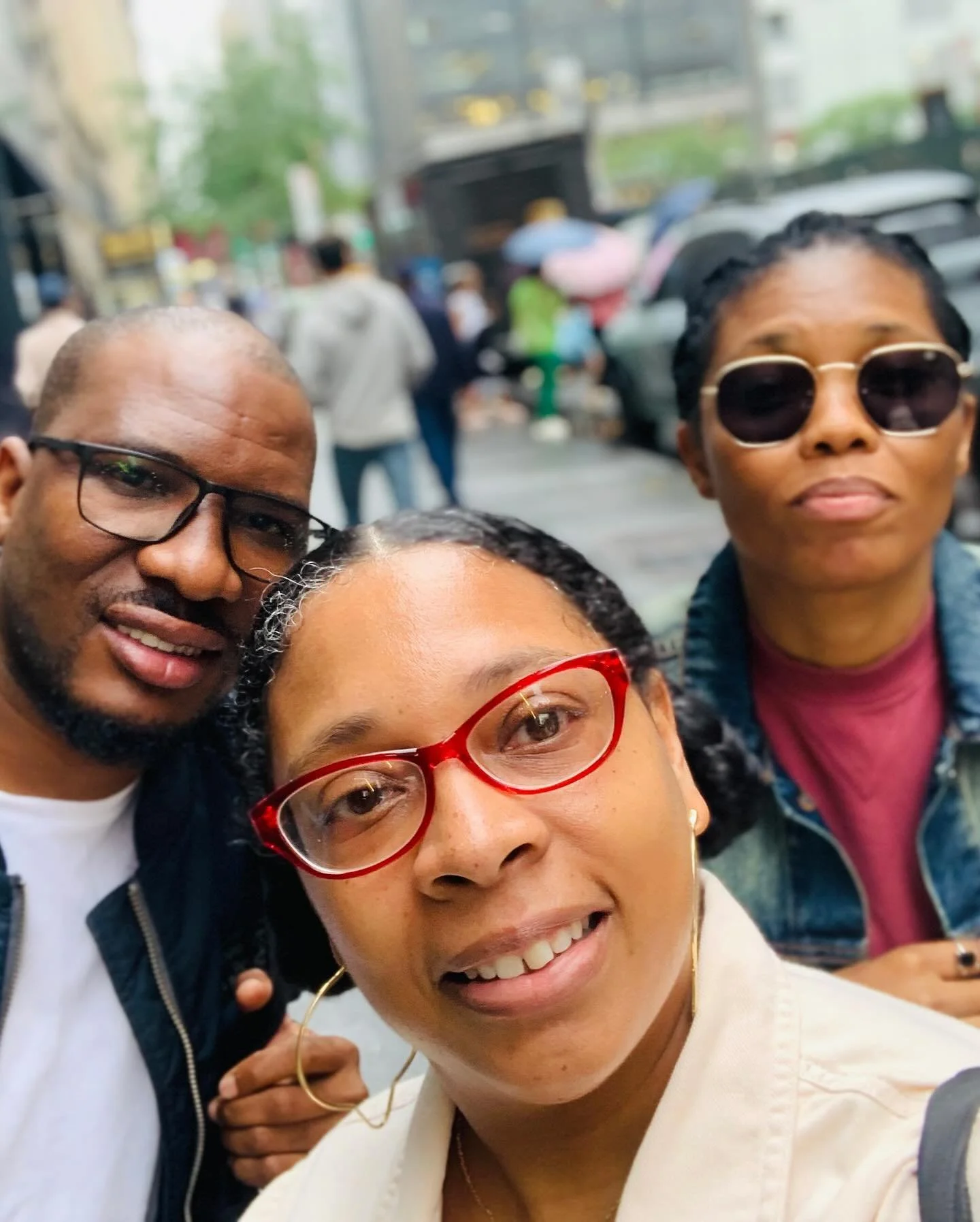 @lorrainewestjewelry had the honor to share the day on 08/07/24 with two talented Jewelry Designers + De Beers Botswana Shining Lights Alumni; Khumo Makwa of @89caratstreet and Caiuphus Othomile of La Calla for their first NYC journey visiting from B