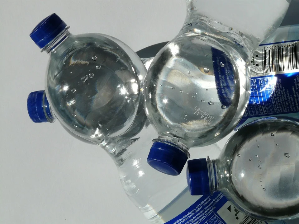 bottles-60466_960_720.jpg