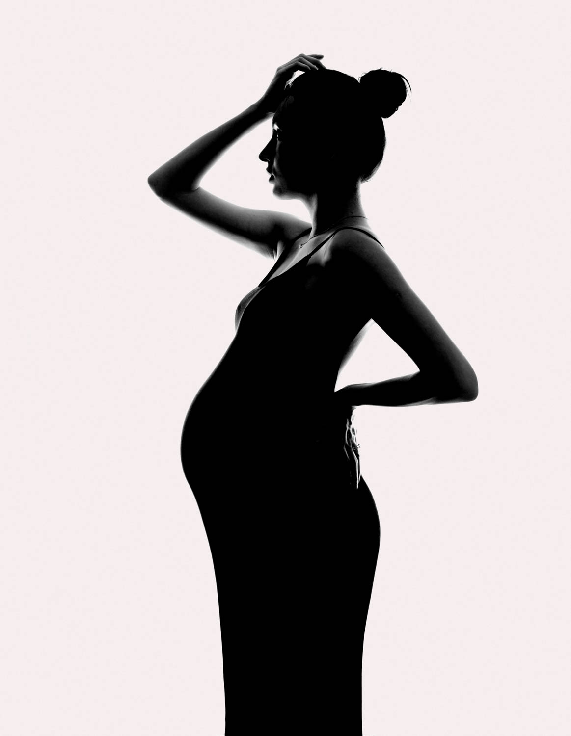 NYC maternity photography and pregnancy silhouettes NY