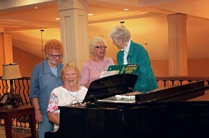 web_ladies_at_piano.jpg