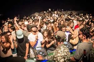 Un-air-d'été-@-Beach-Party-Marseille---2015_by_edouard_hartigan.jpg