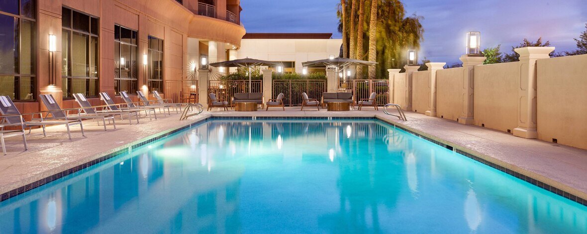 Pool.jpg