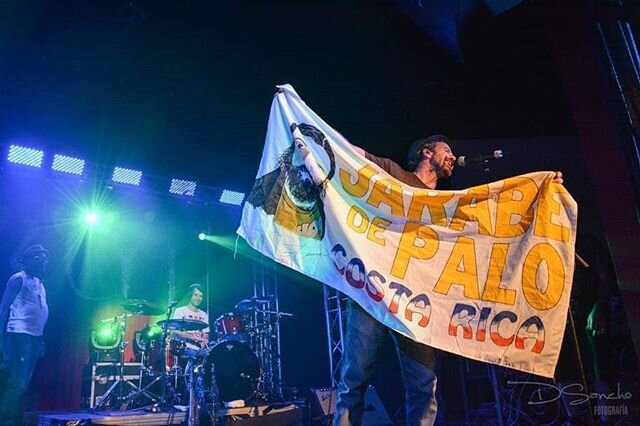 Siempre me ha gustado la m&uacute;sica de Jarabe de Palo, en el 2013 tuve la oportunidad de ir a un concierto con mi c&aacute;mara.

Pau Don&eacute;s fue un luchador siempre. Descansa en paz guerrero.

#paudon&eacute;s #jarabedepalo