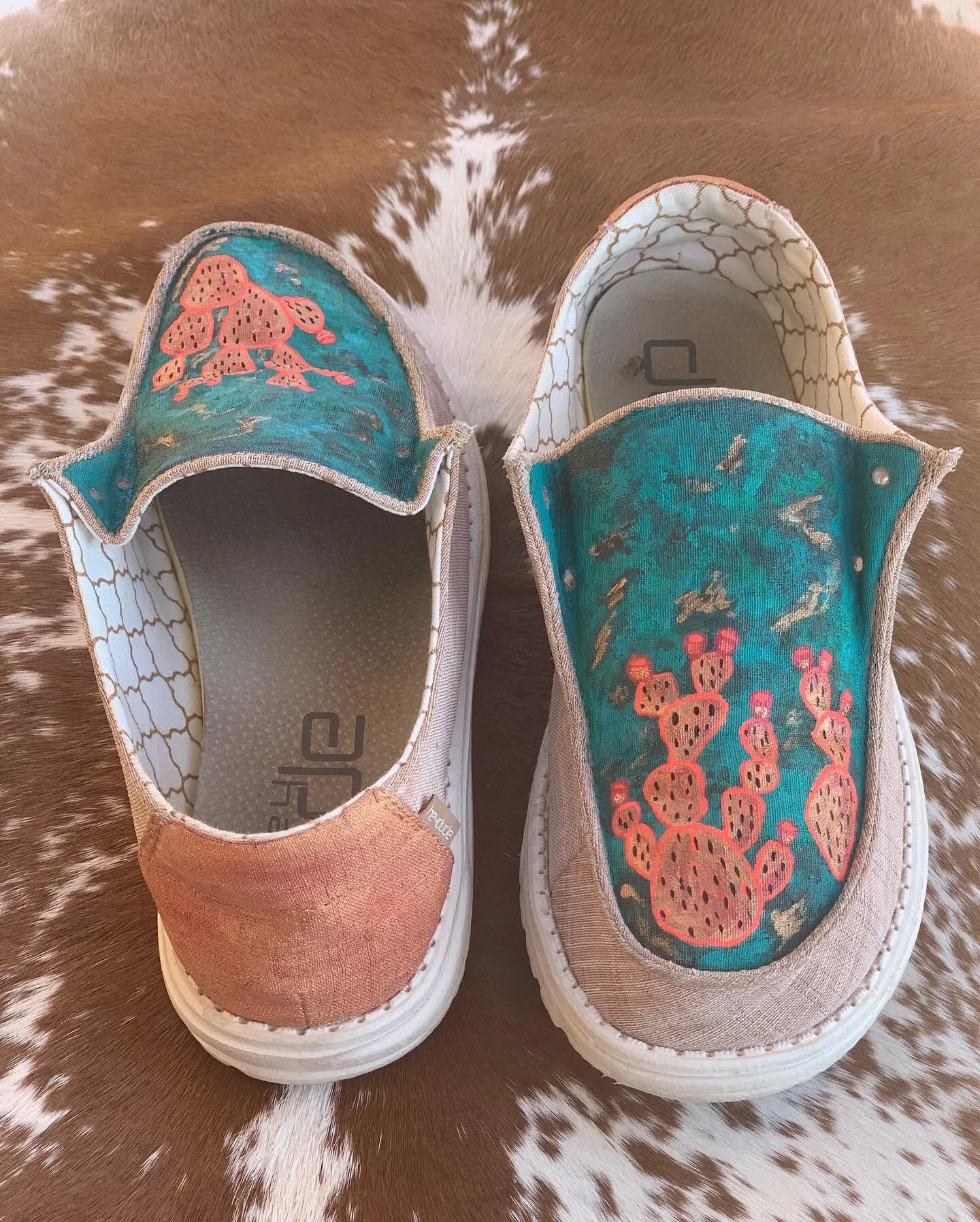 B752A3B0-FA24-4166-827B-33222292CCD1