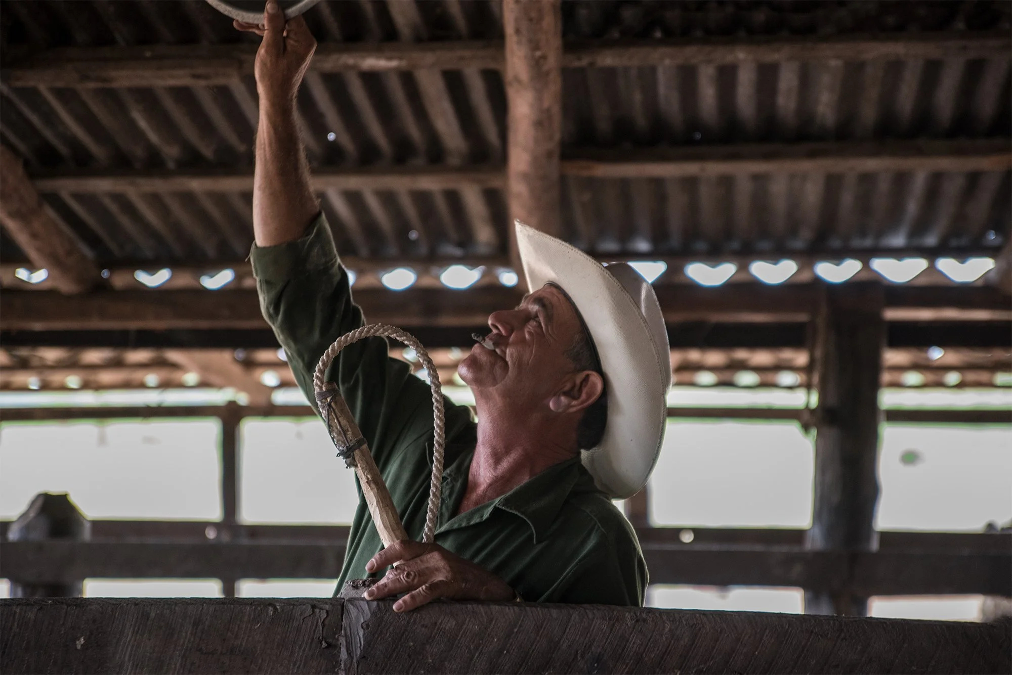 Camaguey_FarmerInBarn_APR2017_LGP_2847.jpg