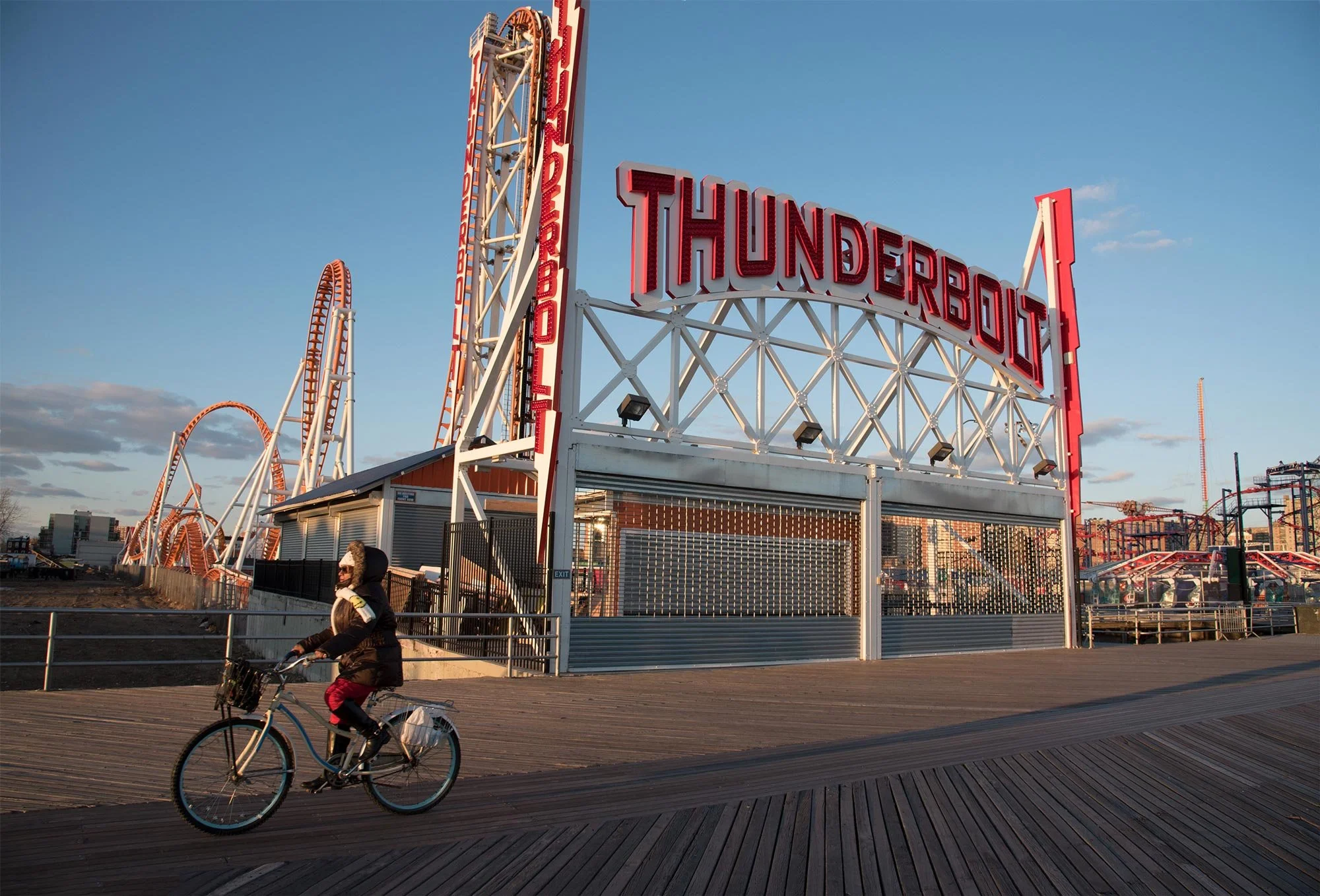 WEB_ConeyIsland_1_LGP_2087.jpg