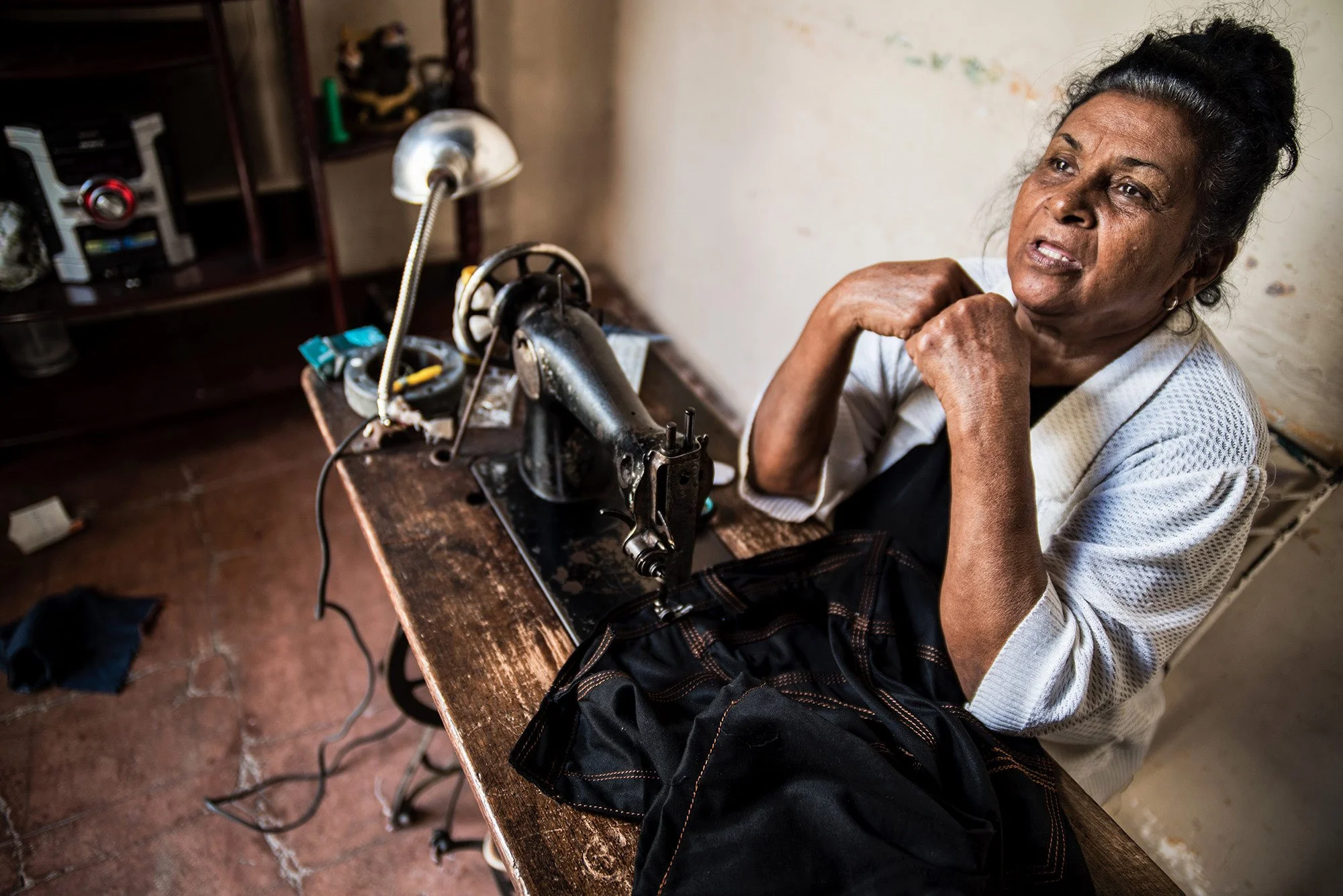 WEB_CAMAGUEY_Seamstress_LGP_3673.jpg