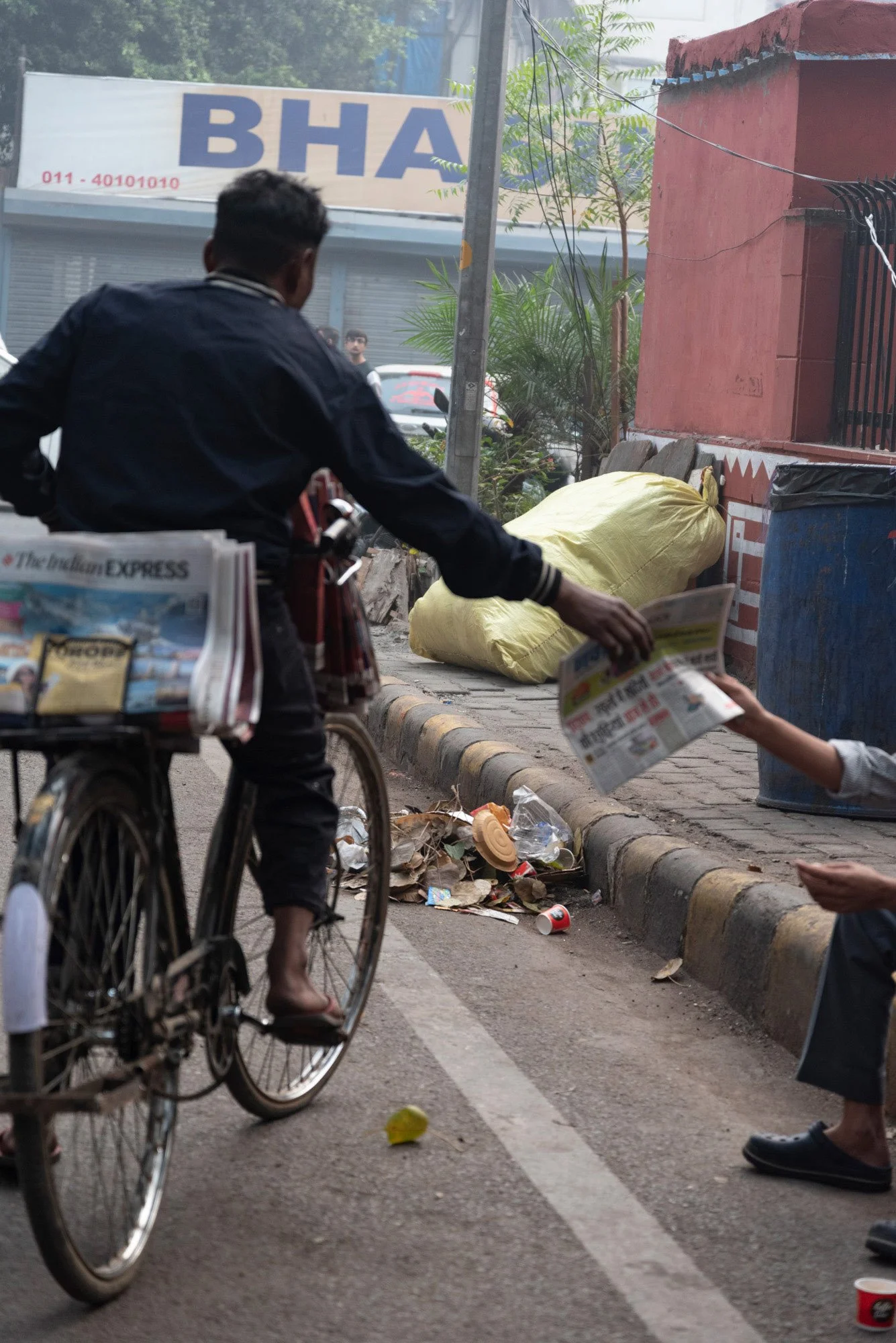 WEB_INDIA_PaperBoy_LGP_0177.jpg