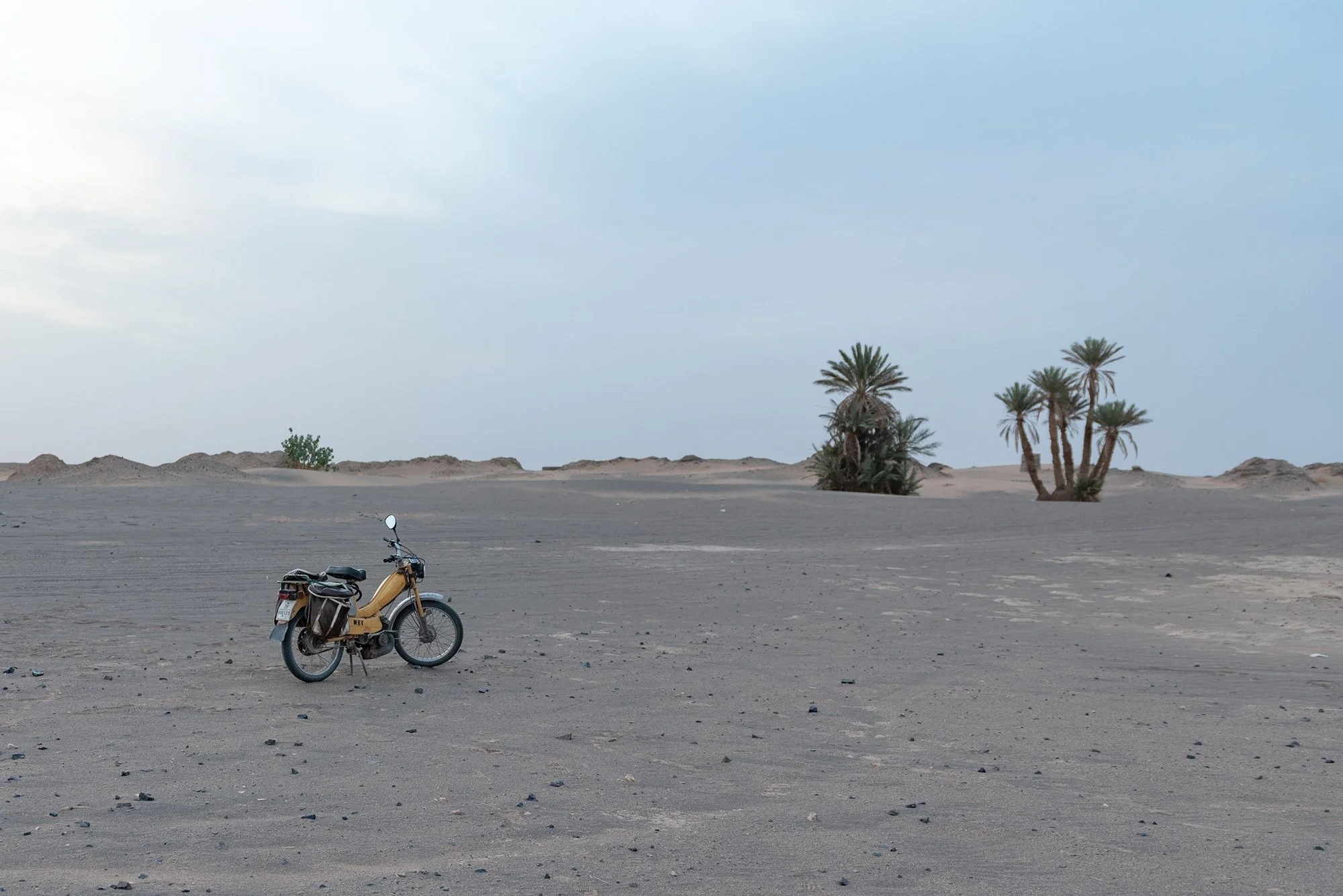 WEB_MERZOUGA_SaharaMotorbike_LGP_7032.jpg