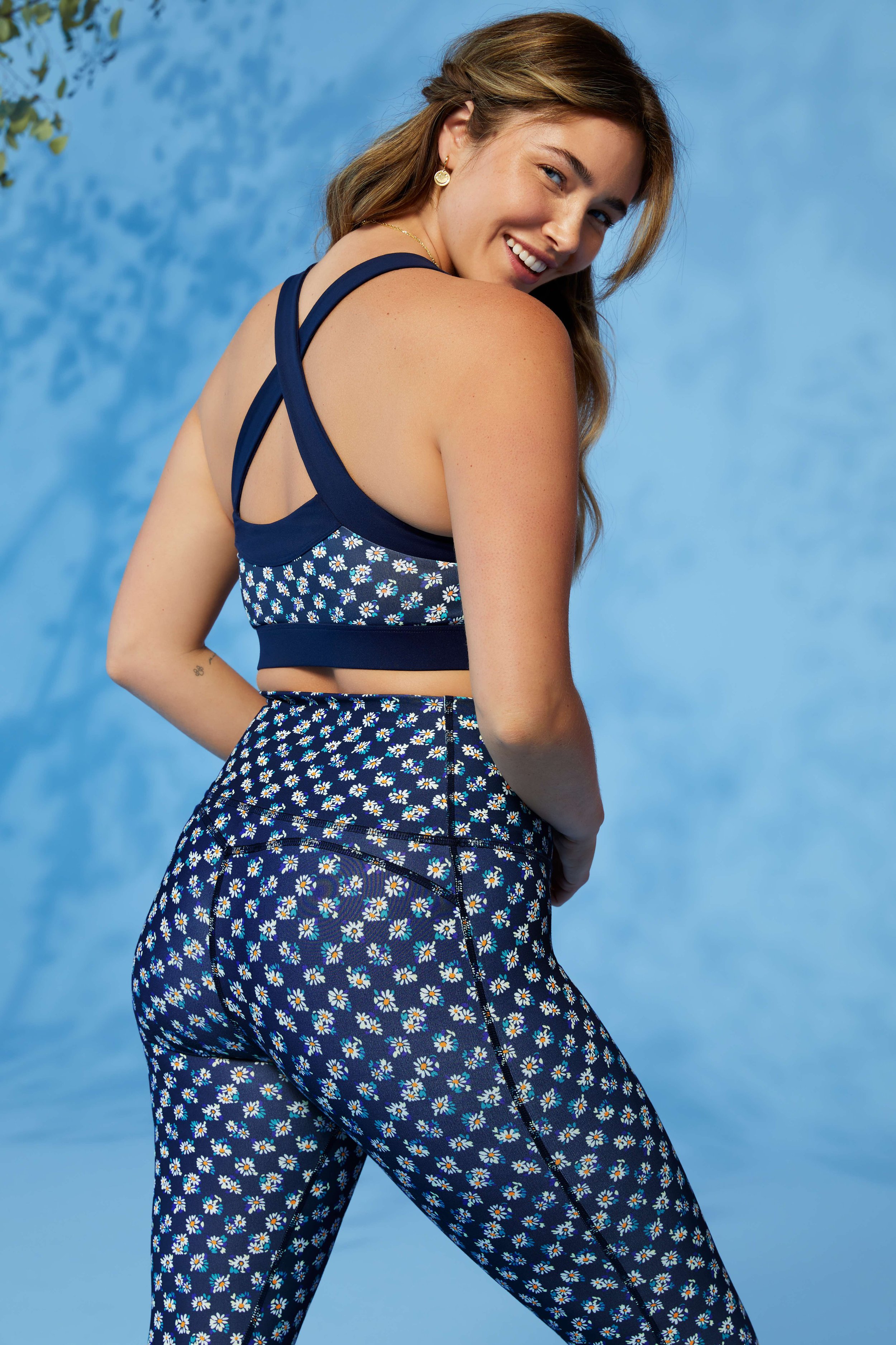 SHOT_02_0816_RGB_FIN copy.jpg