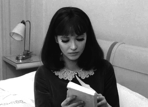 anna+reading.gif