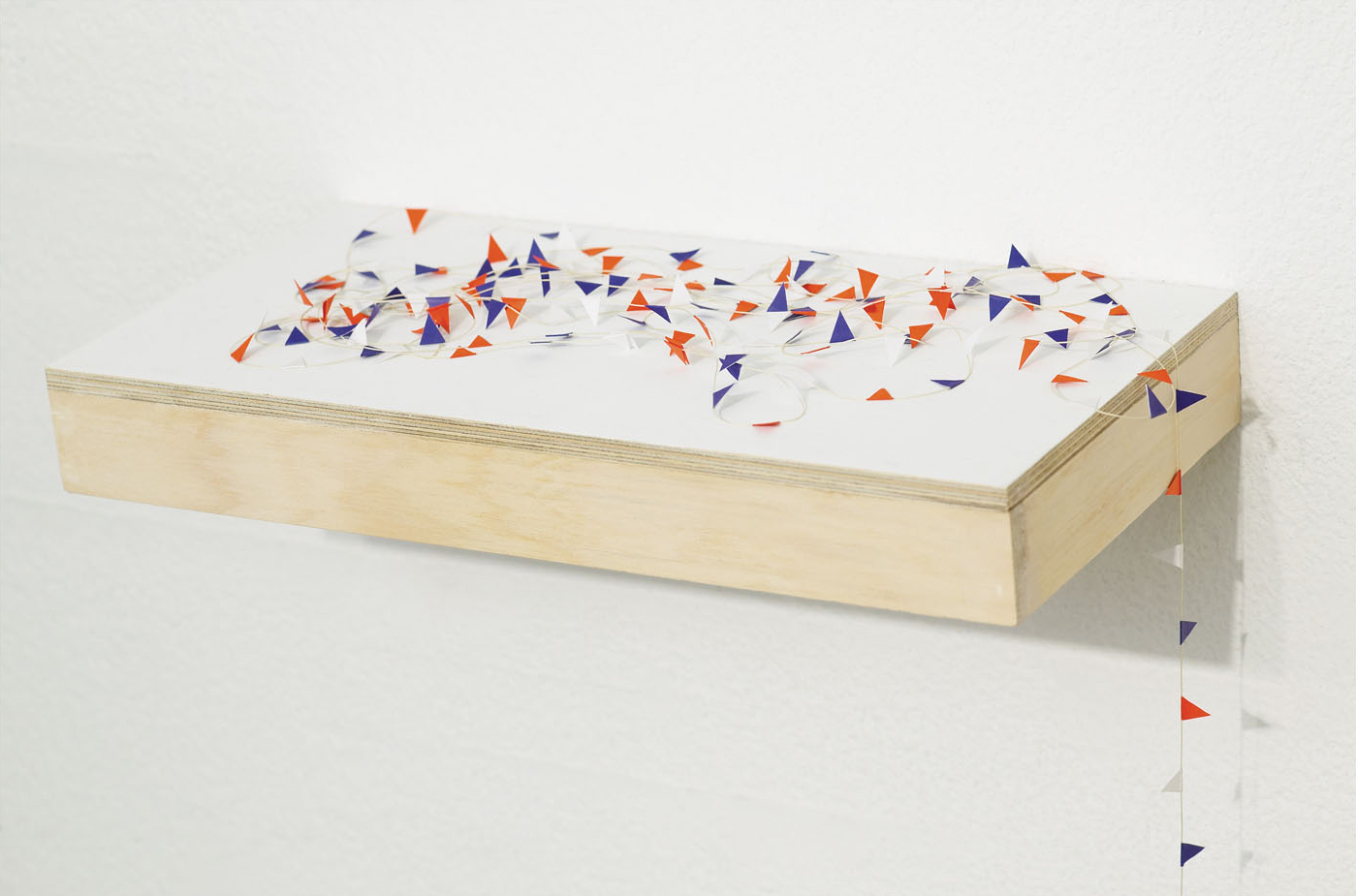  BUNTING Bead Thread, Paper, Acrylic on Plywood Dimensions variable, (Bunting 660 cm) 