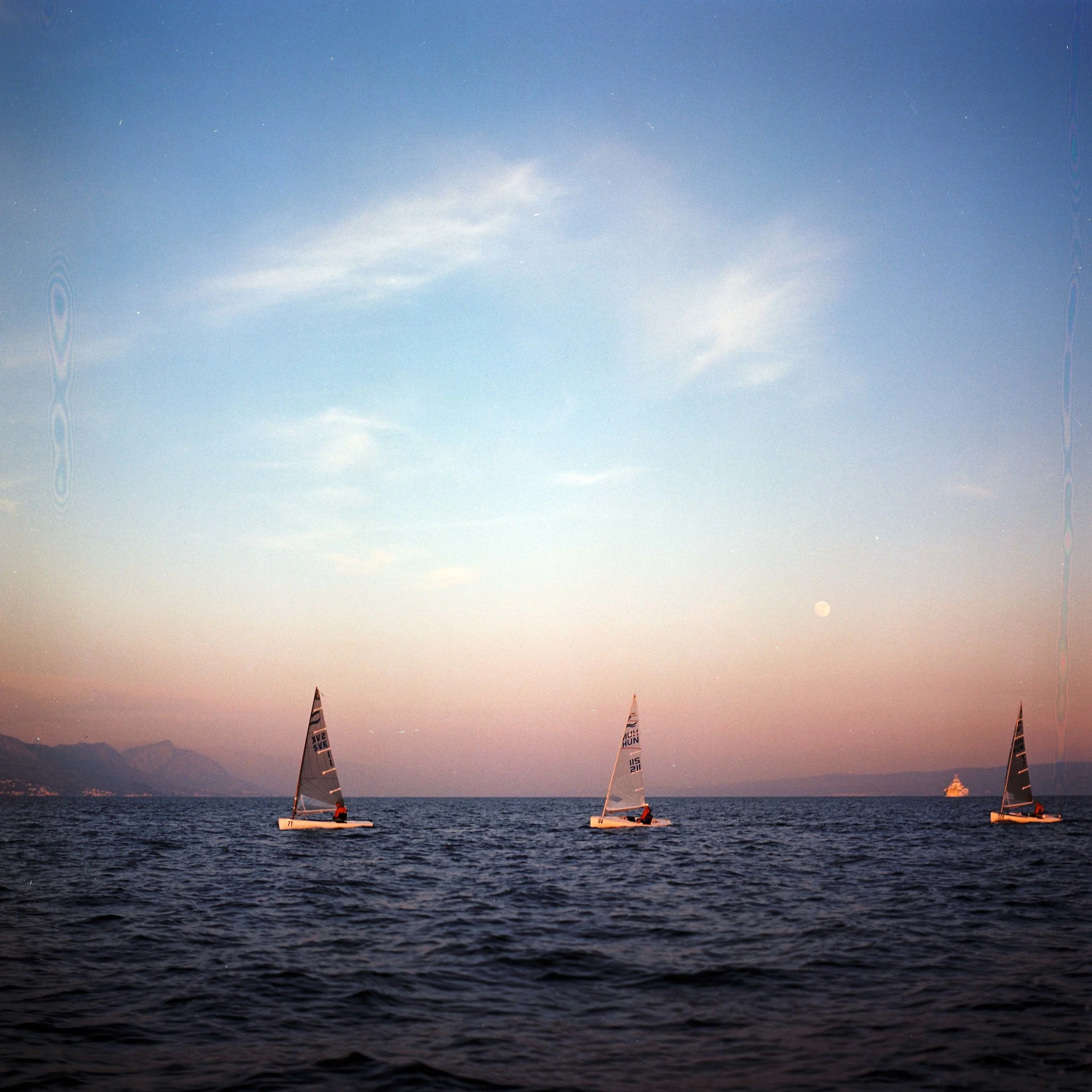 Sailing-split.jpg
