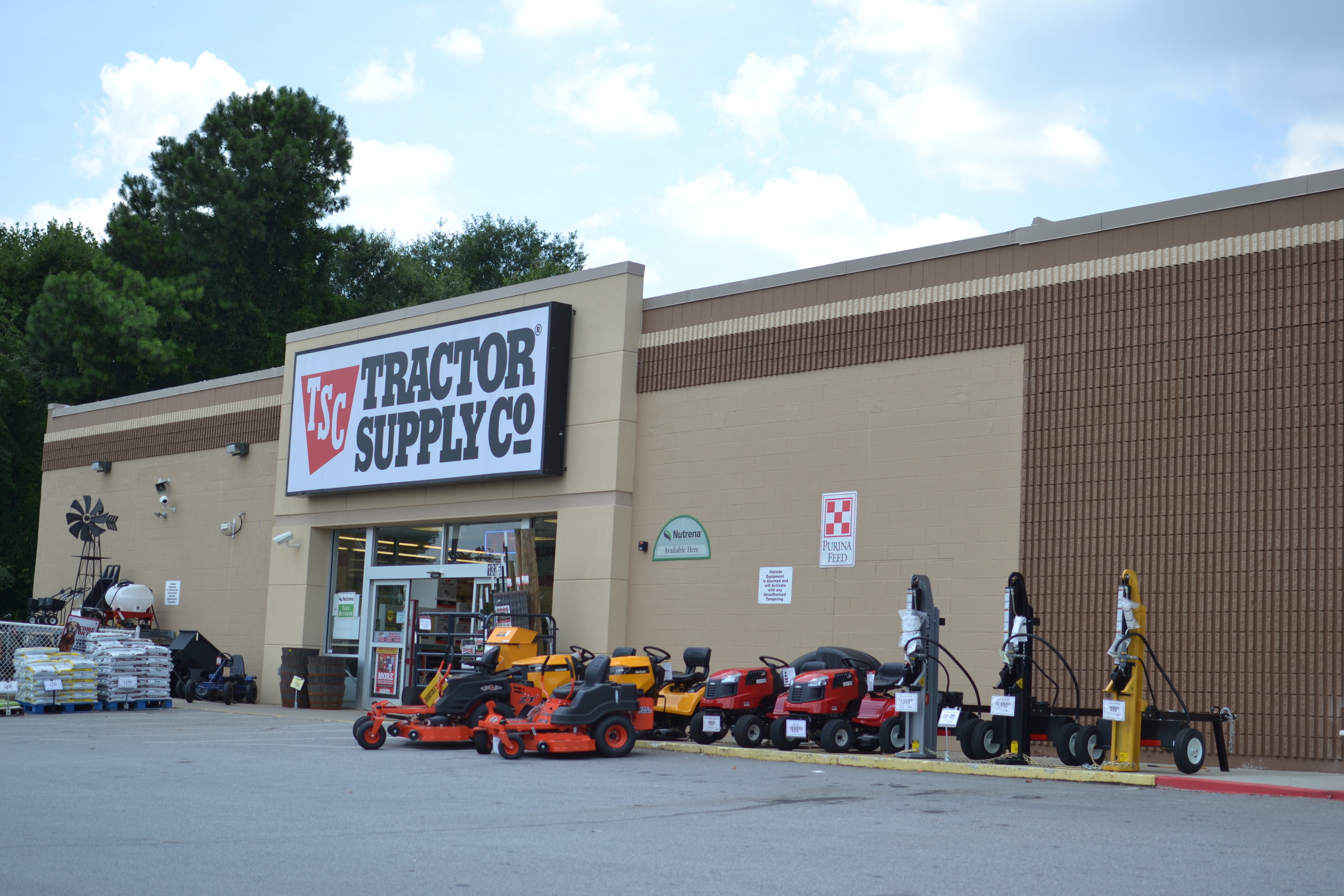  Tractor Supply 