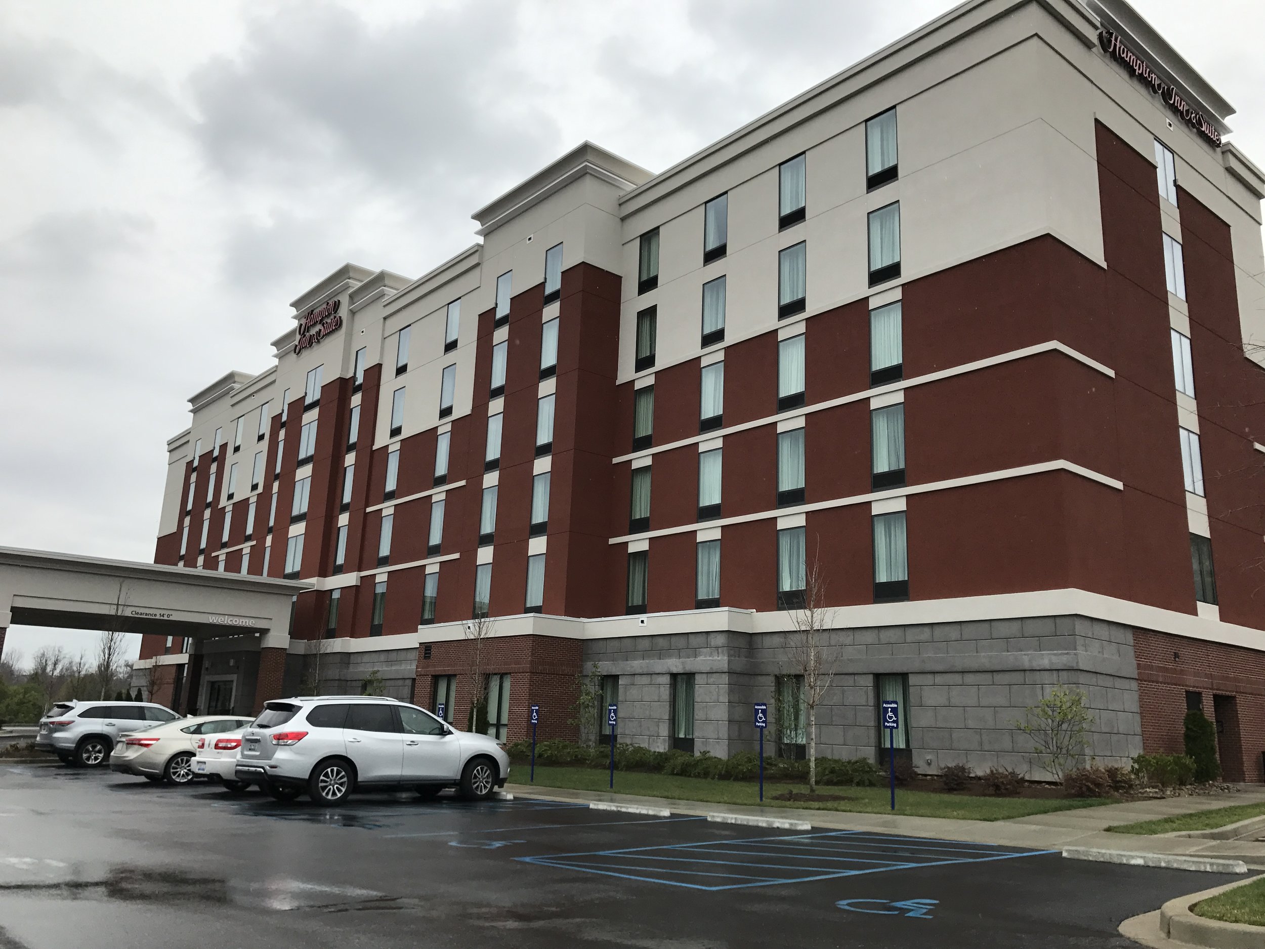  Hampton Inn &amp; Suites Greenville Airport 