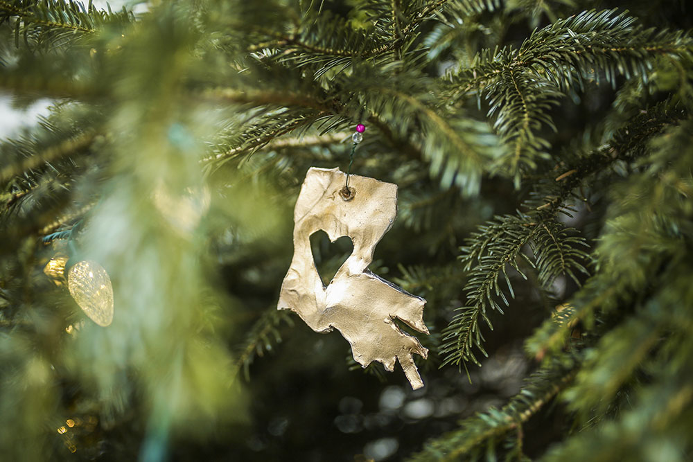 Decking the halls with budding local artists