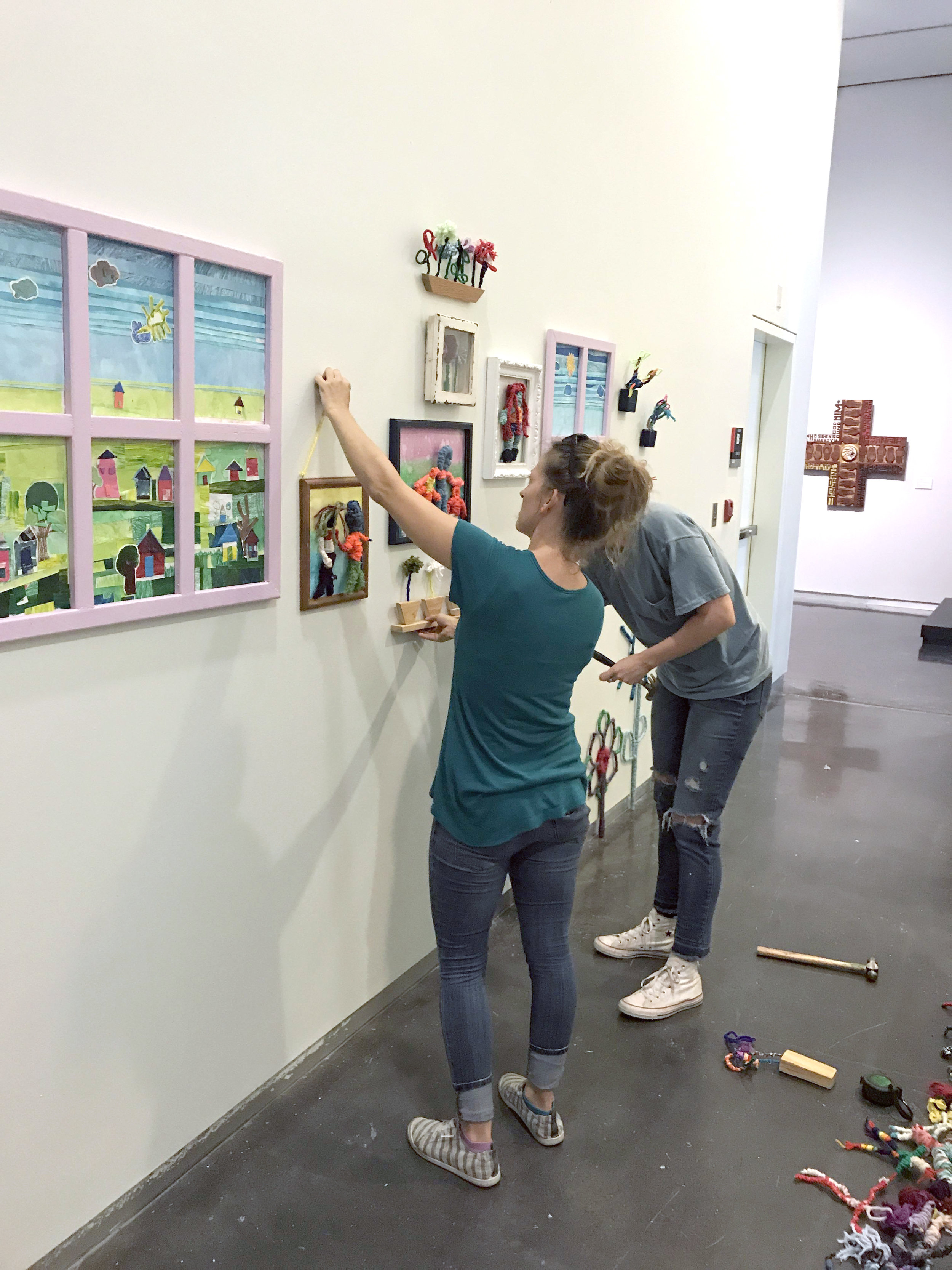 Mary Ratcliff installs Gather and Grow at LSU MOA
