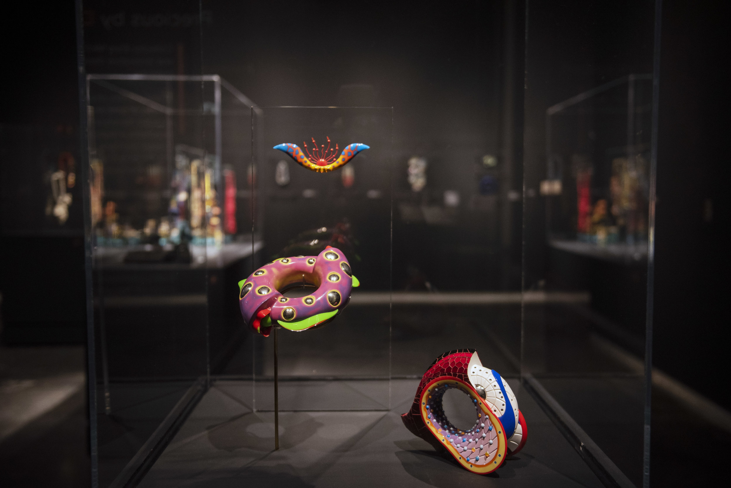 Art Jewelry Forum: ELSIE MICHIE The Story Of A Collector And Her Art Jewelry