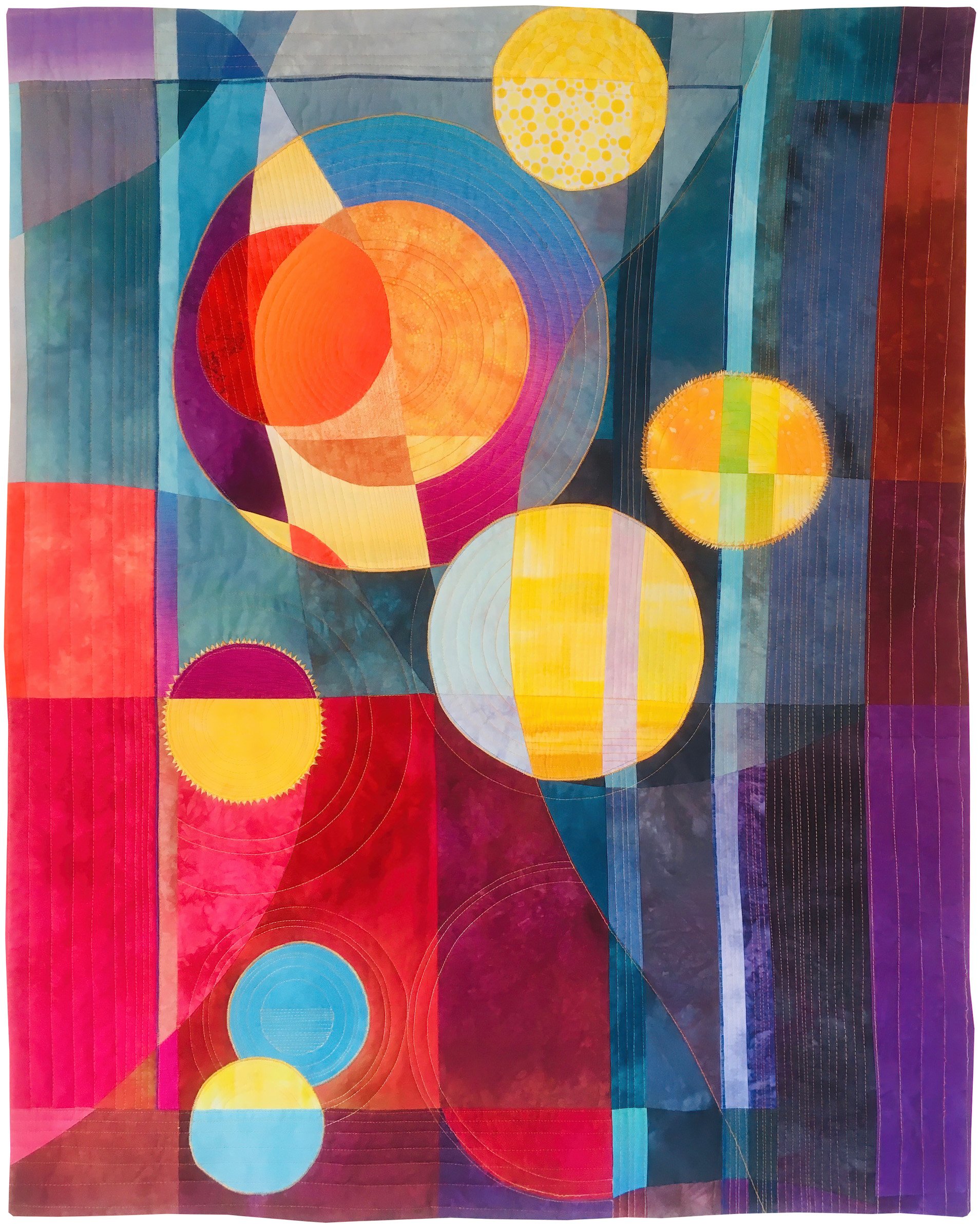  Anne Bellas, Soleil et Lunes (Sun and Moons), 2020. Cotton sateen, commercial fabrics. Courtesy of Studio Art Quilt Associates. 