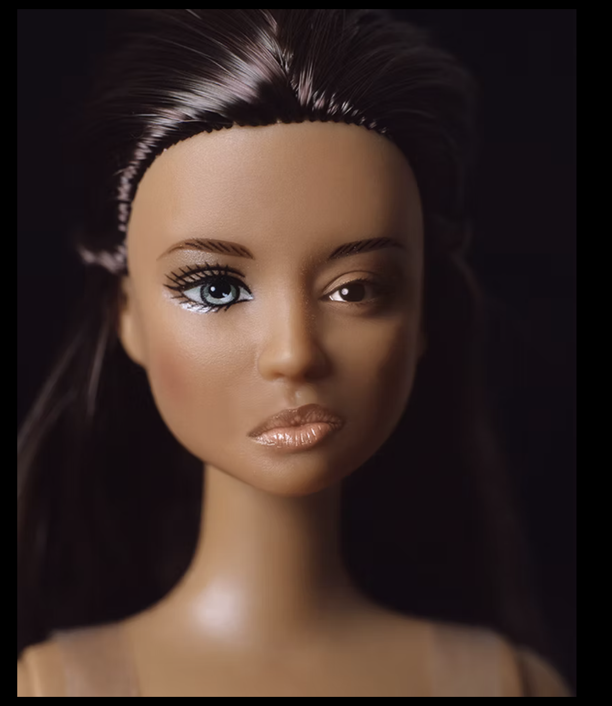  Sheila Pree Bright,  Untitled #14   ( Girls and Dolls  Series), 2004. Color photographic print. The Paul R. Jones Collection of American Art at the University of Alabama. 