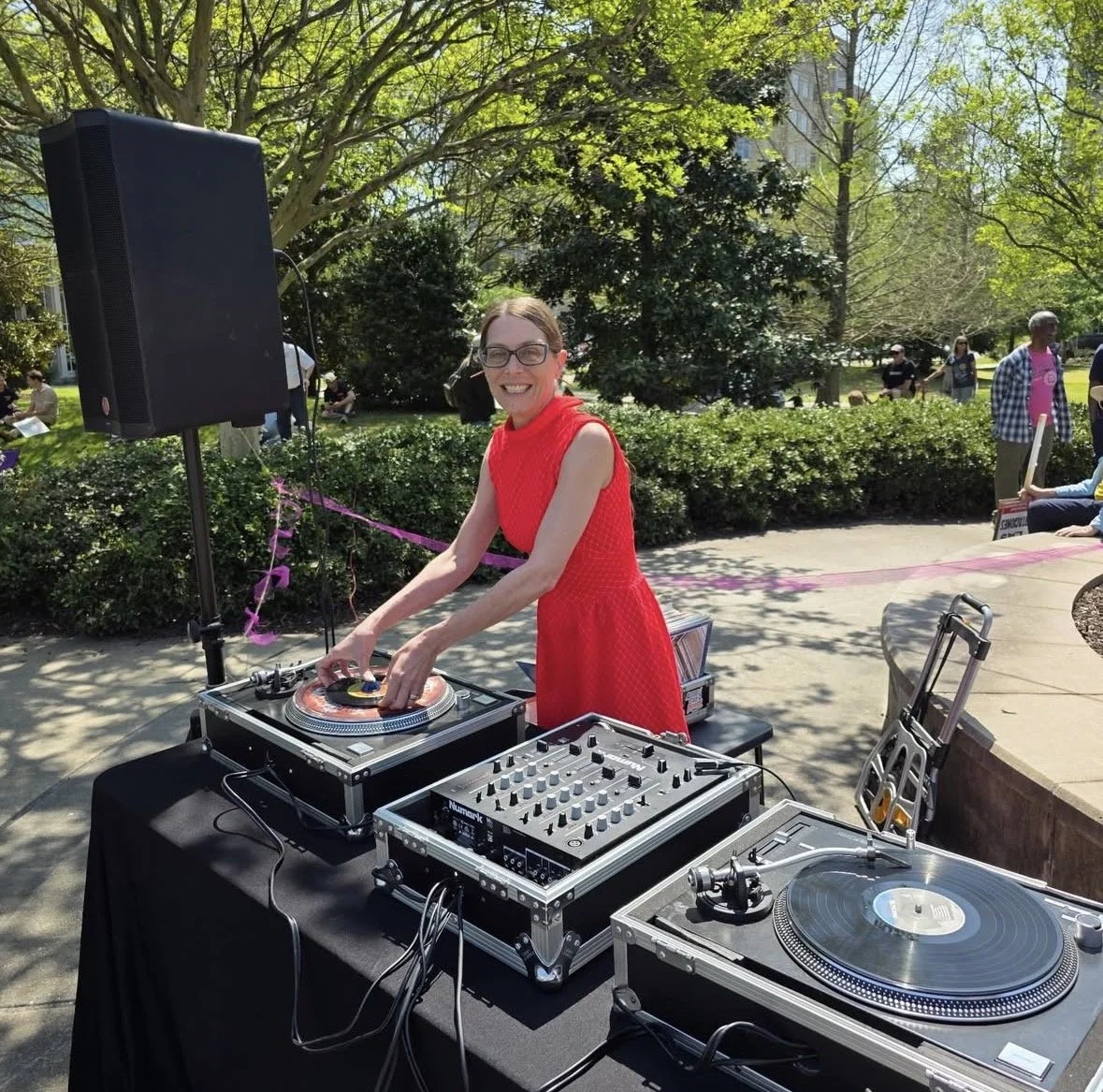 Lady DeeJay