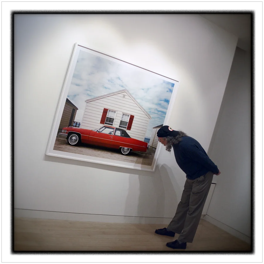 me pretending to peep a Meyerowitz print