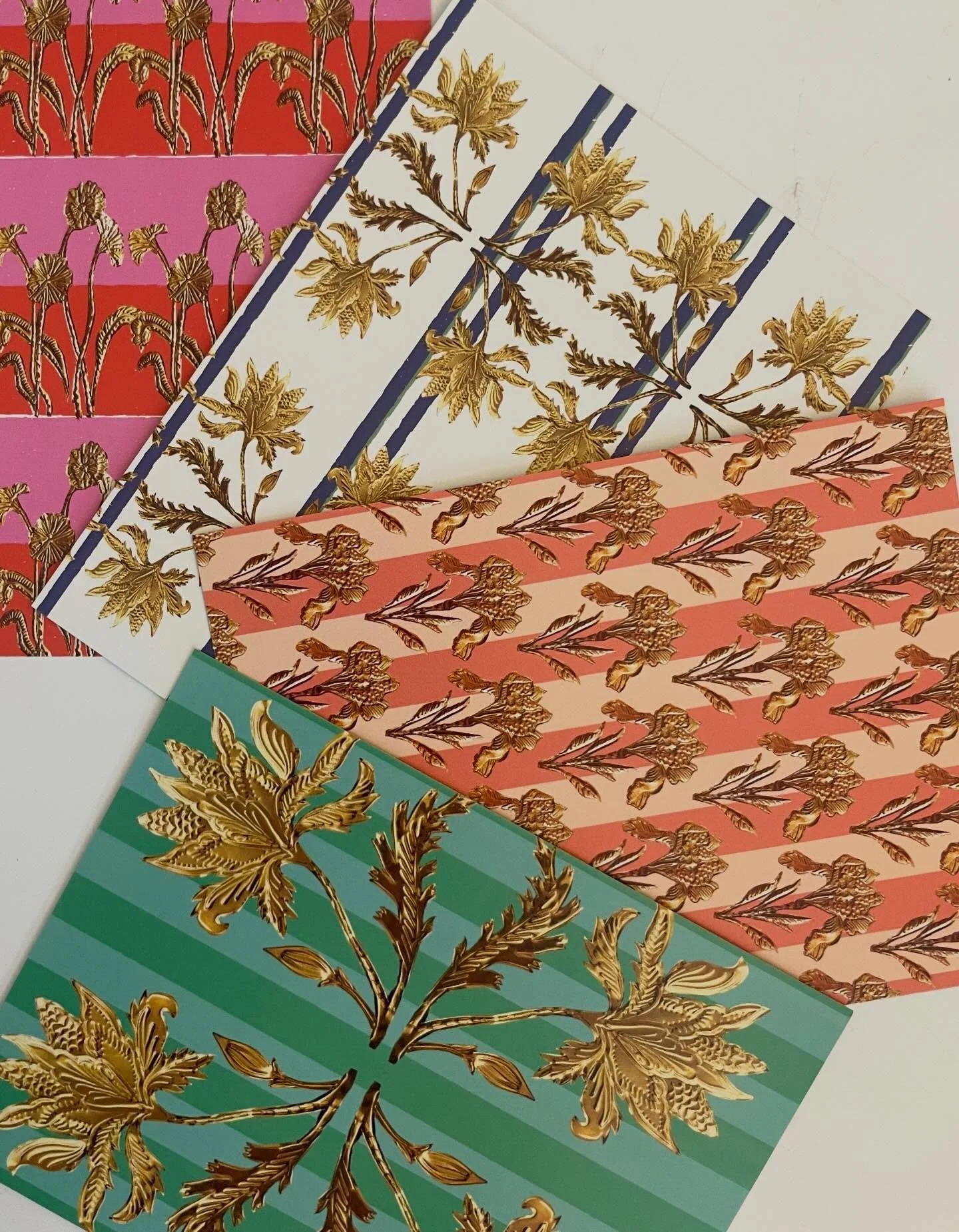 Hi! Did we just become best-crafting-friends?
New customer Thank You cards just arrived 😍
#craft  #thankyou #shopsmall #smallbusiness