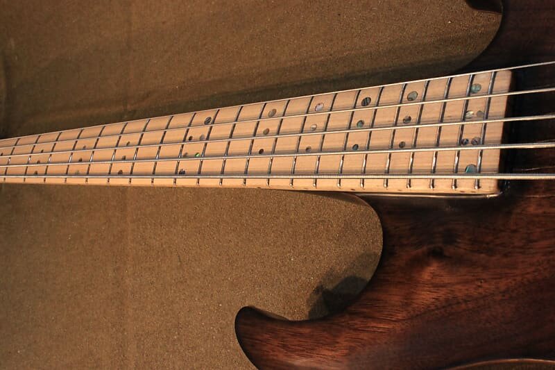 Bull Fretboard.jpg